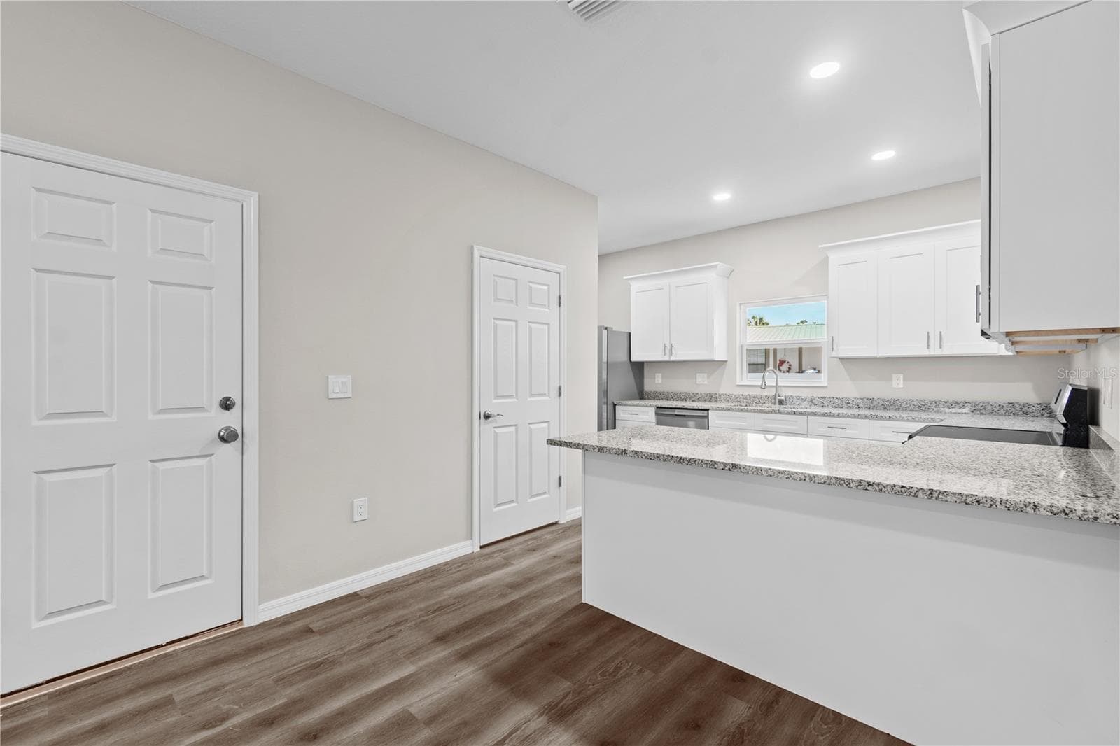 5009 Finders CT photo 4