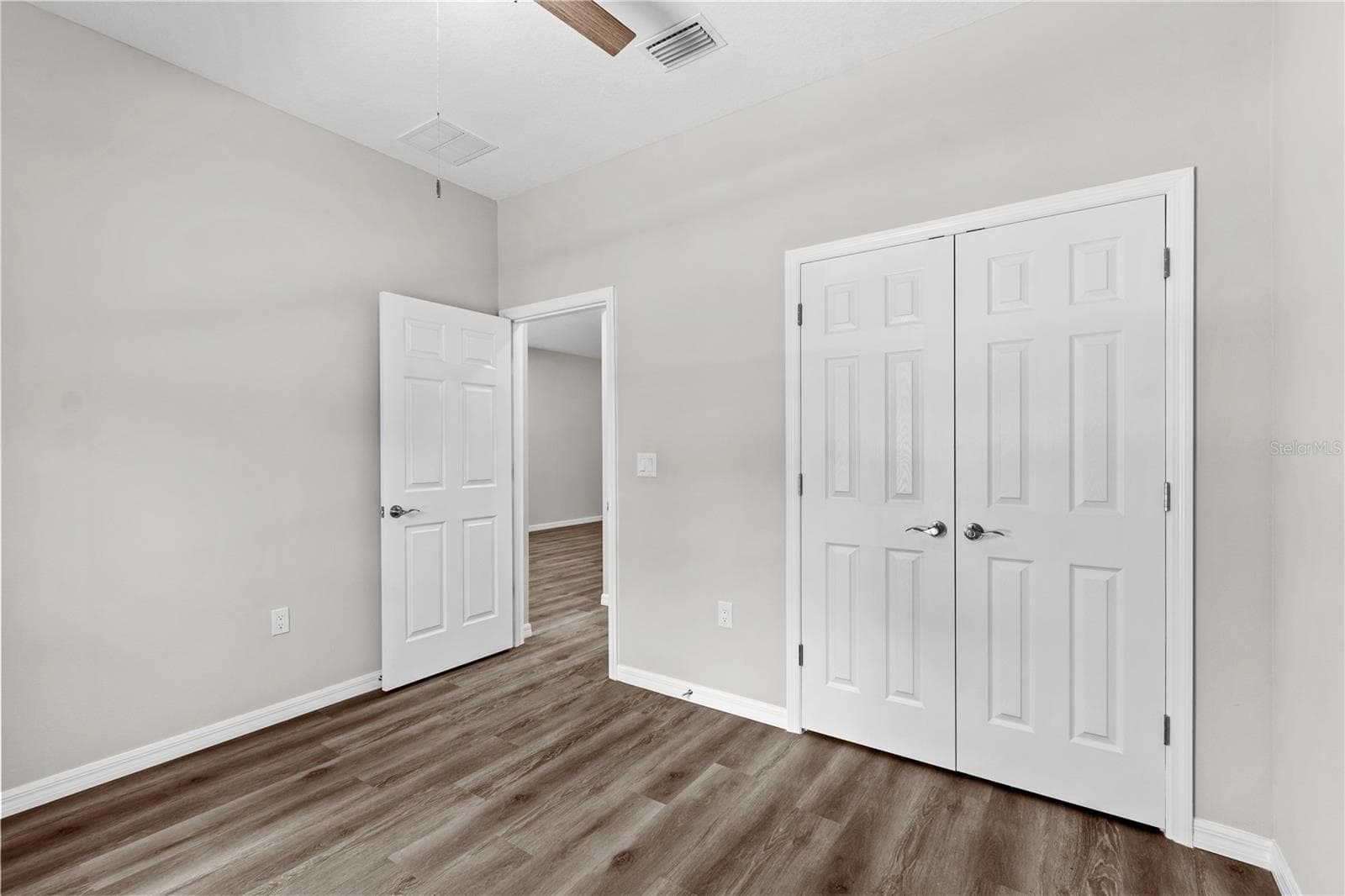 5009 Finders CT photo 5