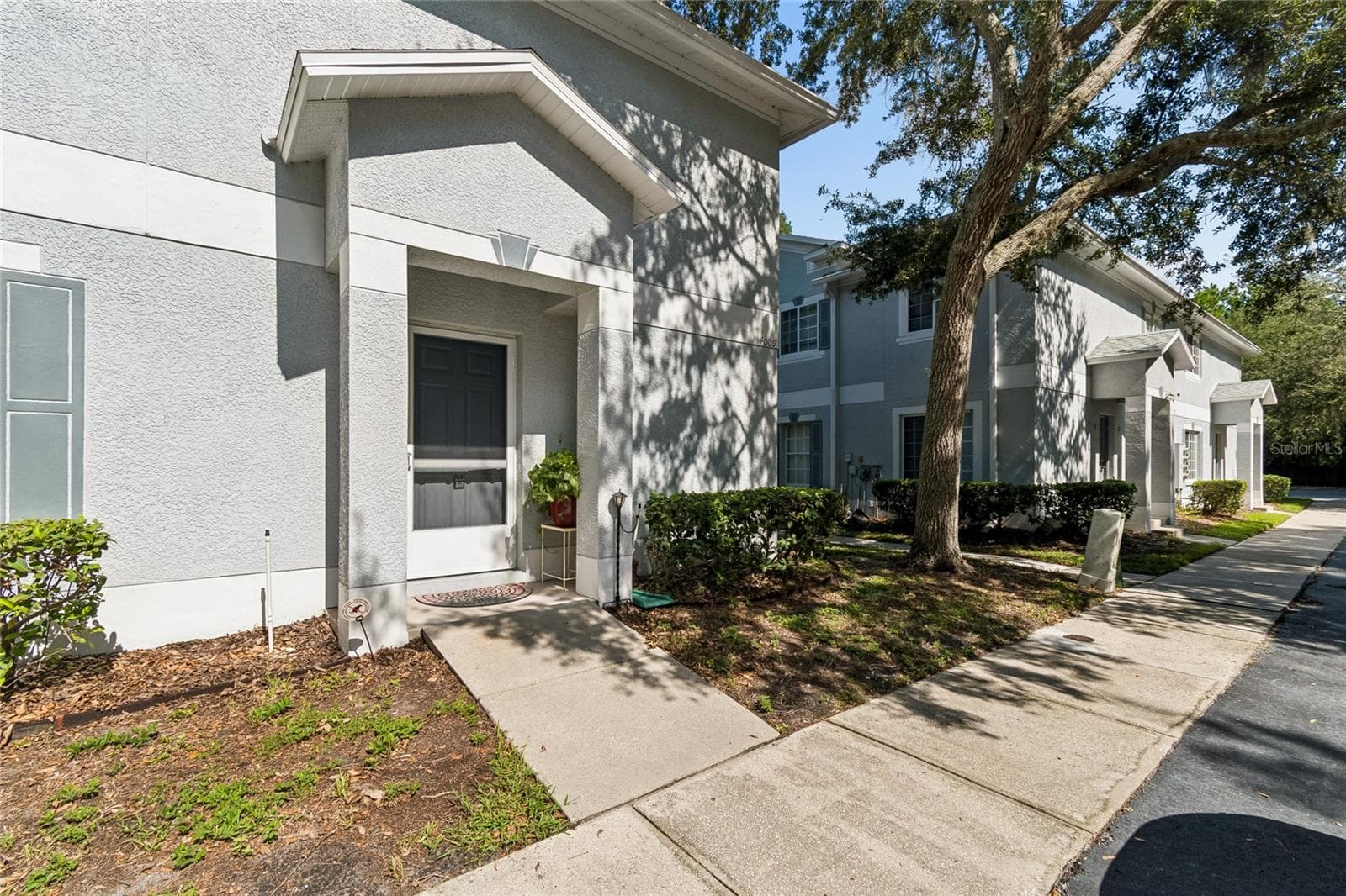 4009 Dolphin Dr photo 2