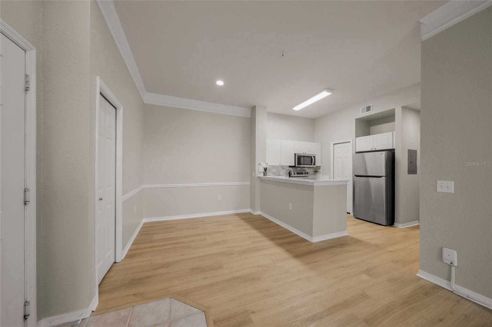 5152 Northridge Rd #304 photo 5