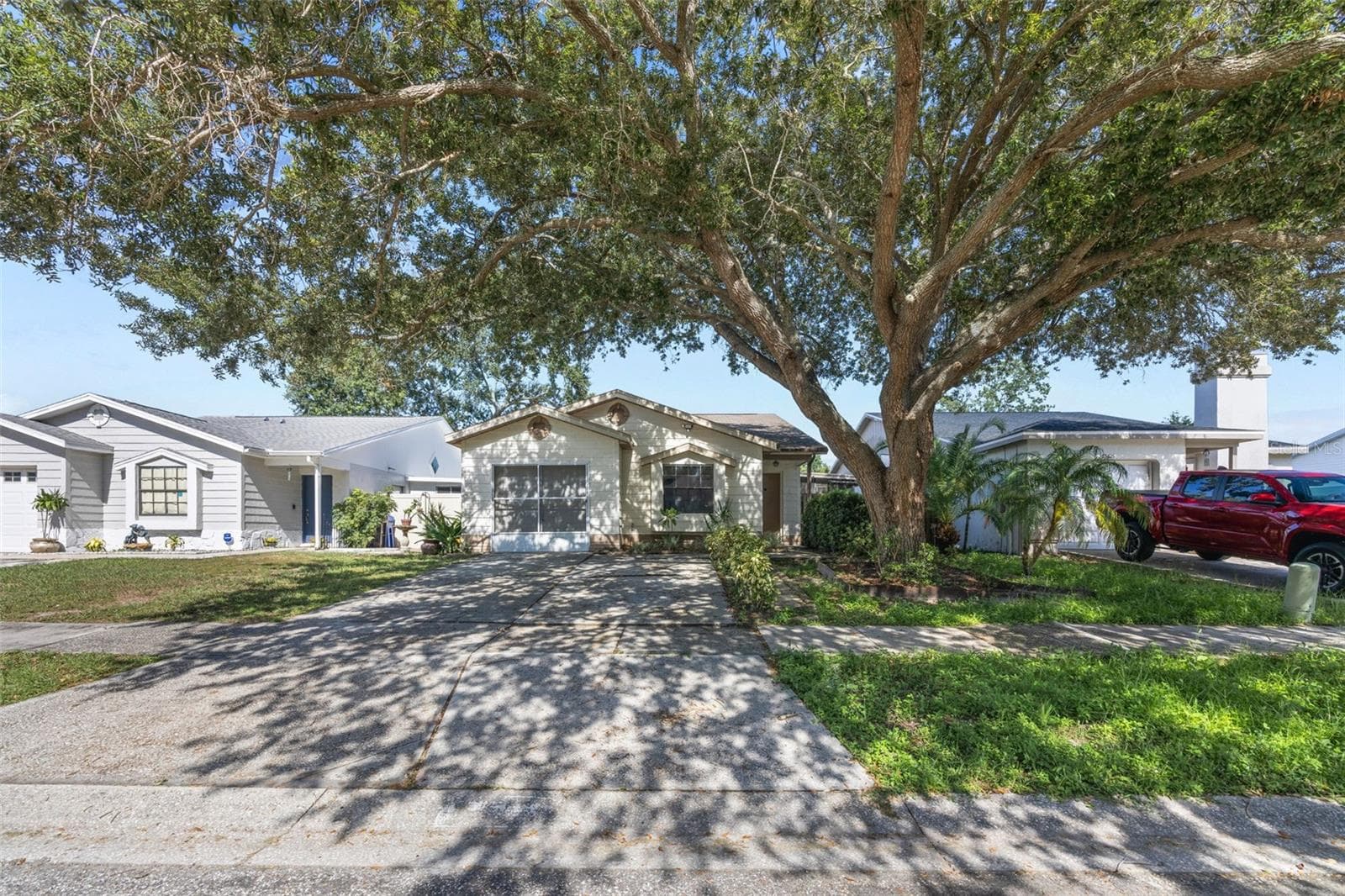 13427 Laraway Dr photo 4