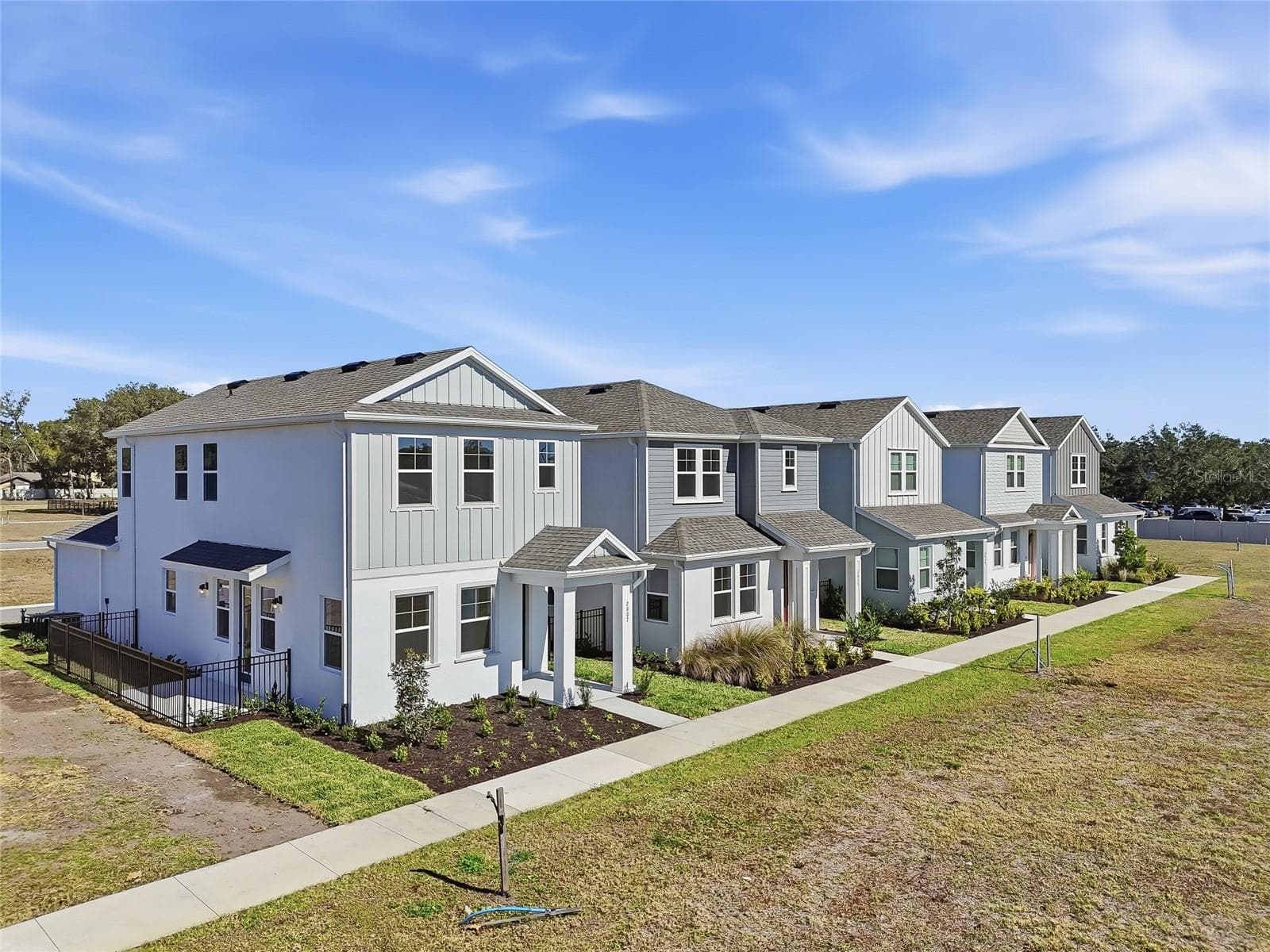2015 Amelia Bay Pl photo 3