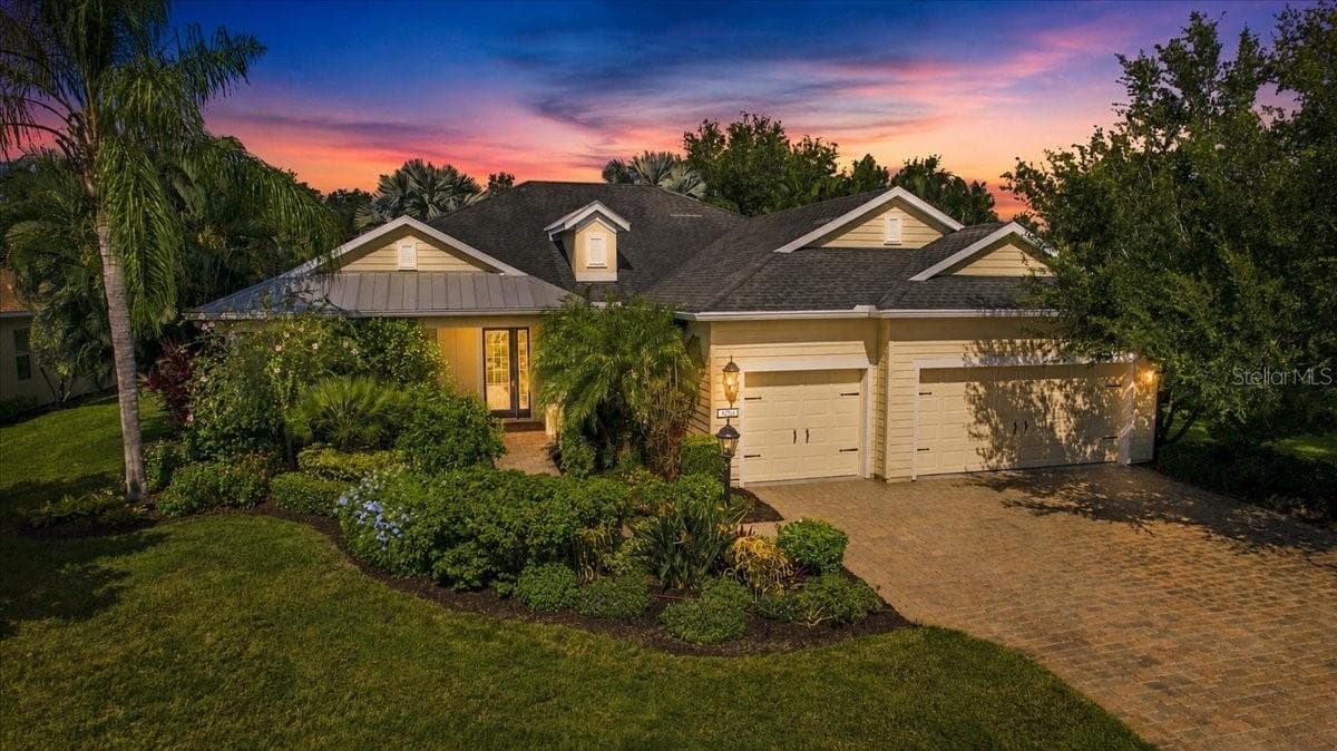 4704 Seneca Park Trl