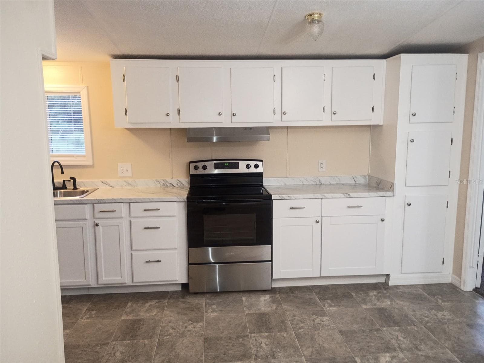 6910 Brookridge Trl photo 4