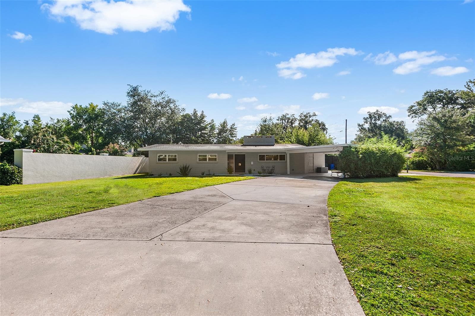 2624 Easton Ter photo 3