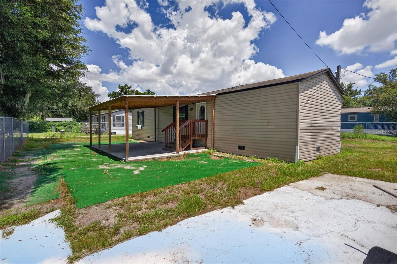 1414 Eva Ave photo 2