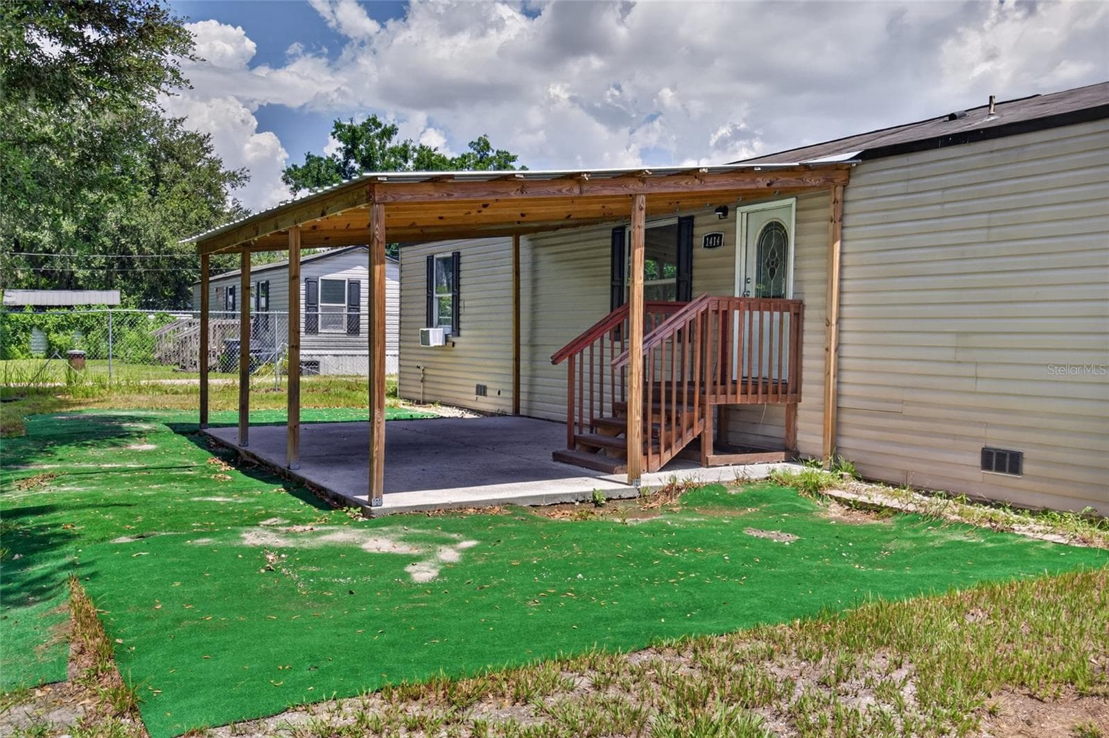 1414 Eva Ave photo 4
