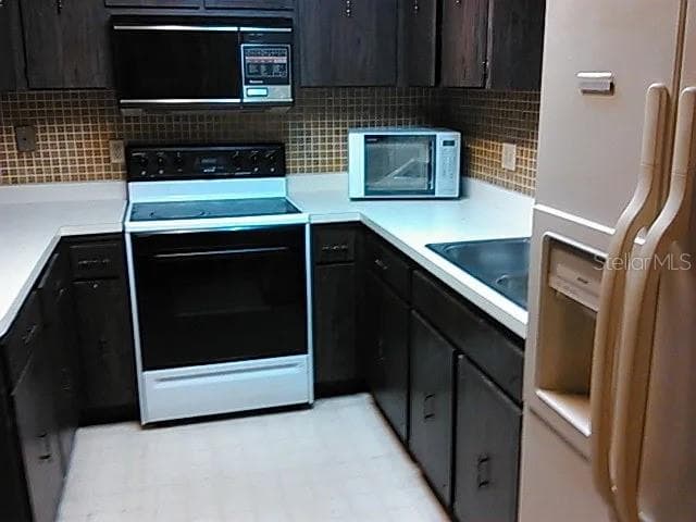 10006 N Mitchell Ave photo 5