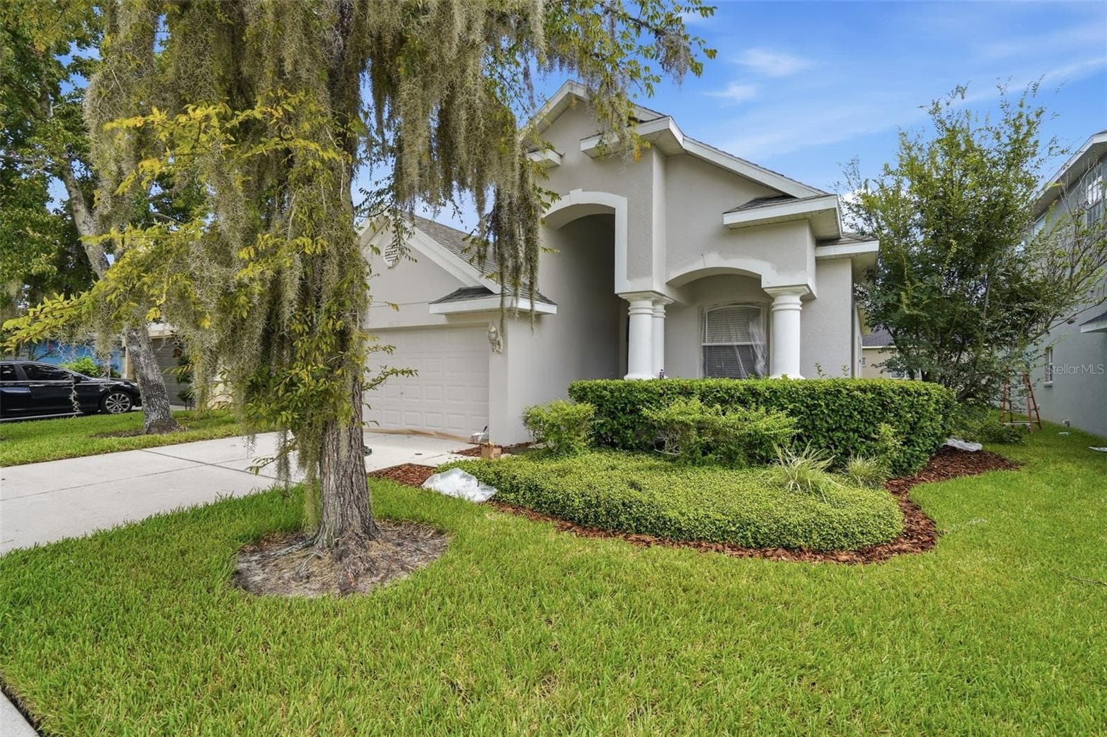 30718 Pumpkin Ridge Dr photo 2