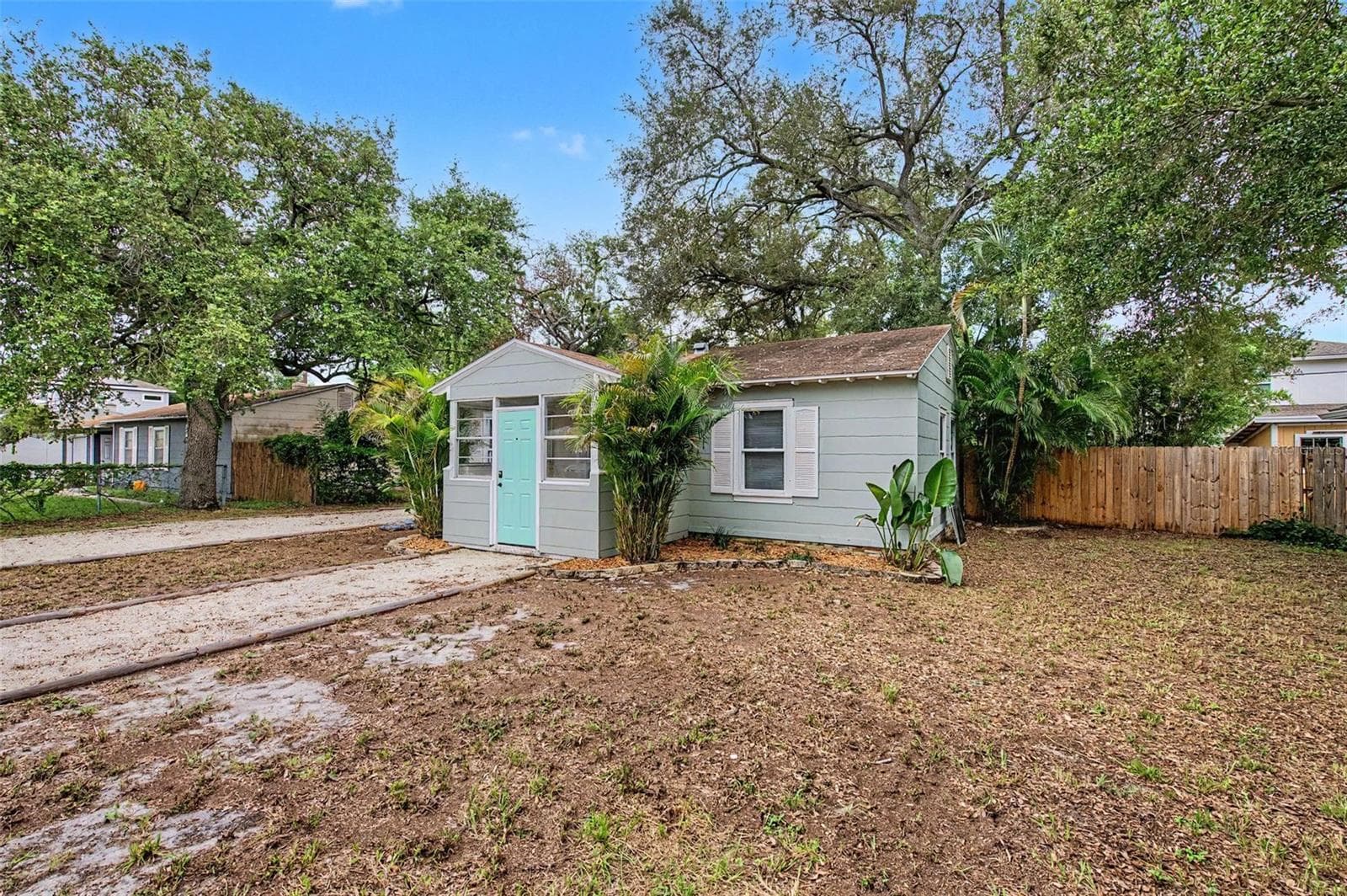 3208 W Hartnett Ave photo 4