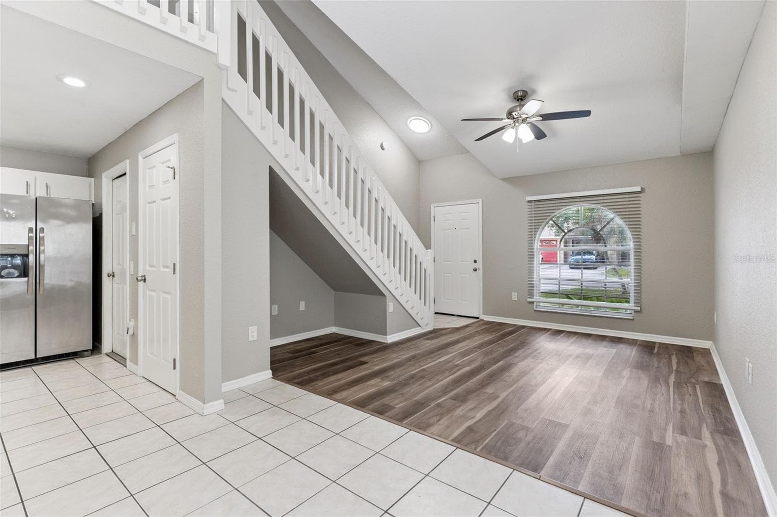 1434 Shirley Dr photo 4