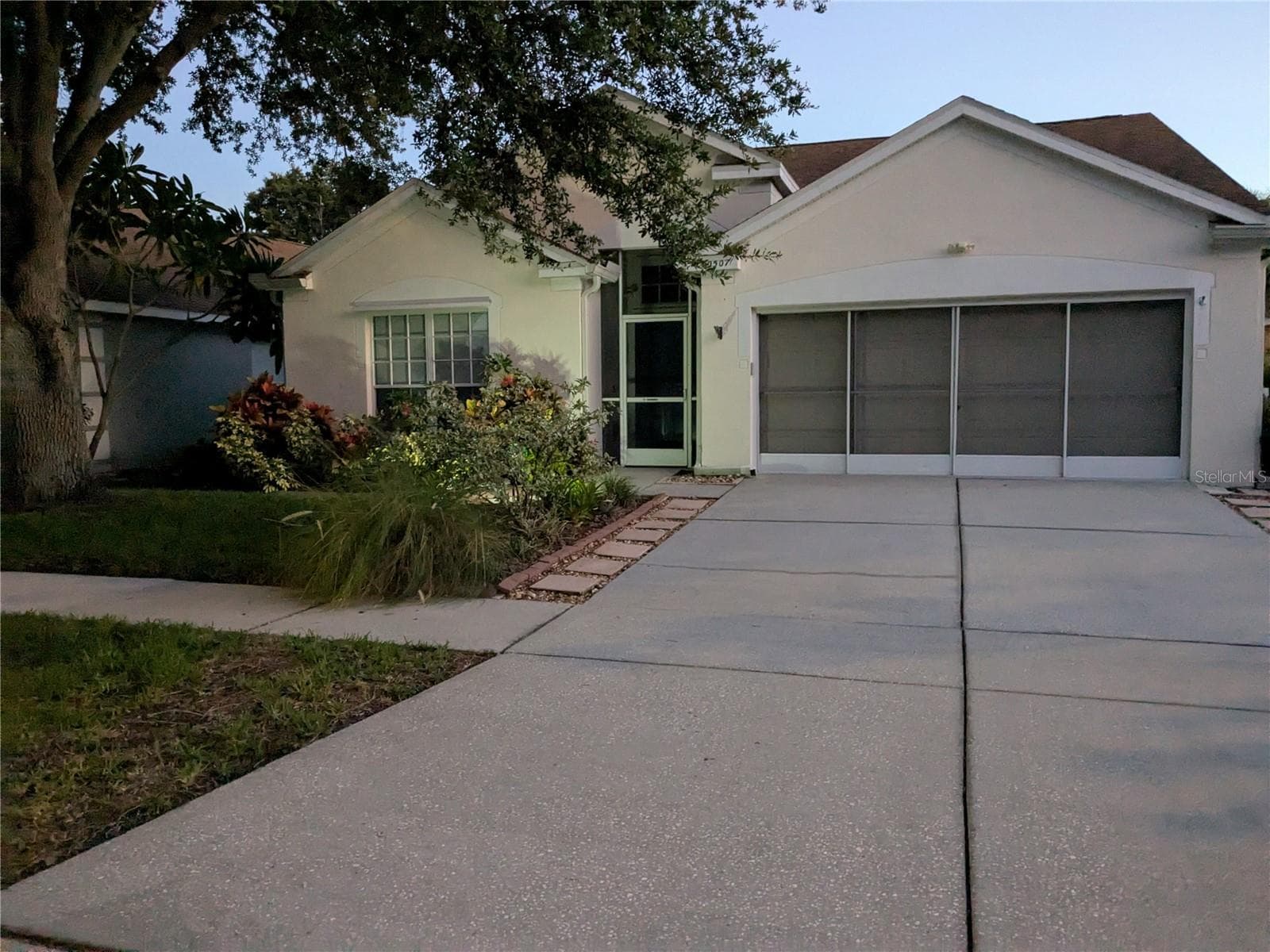 10507 Walker Vista Dr photo 3