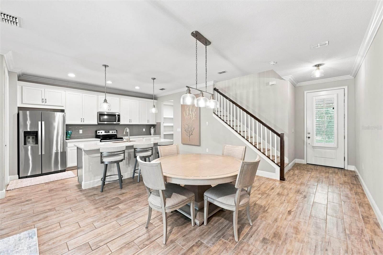 1103 Mango CT photo 5