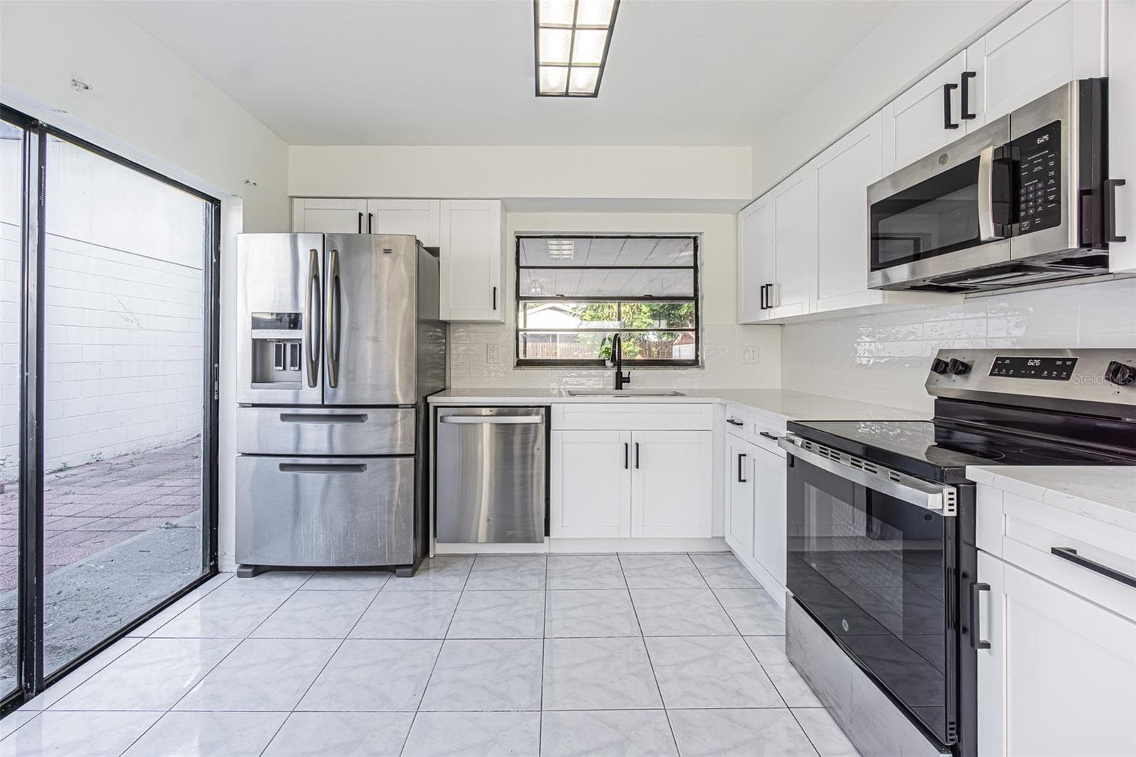 10305 Bramblewood Pl photo 5