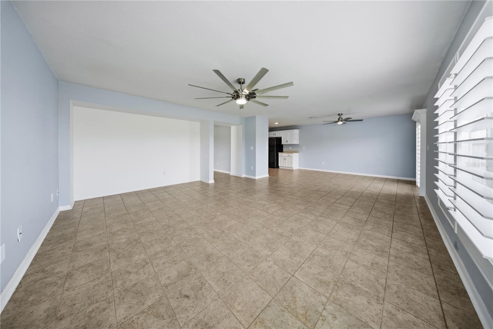 9515 Simeon Dr photo 4