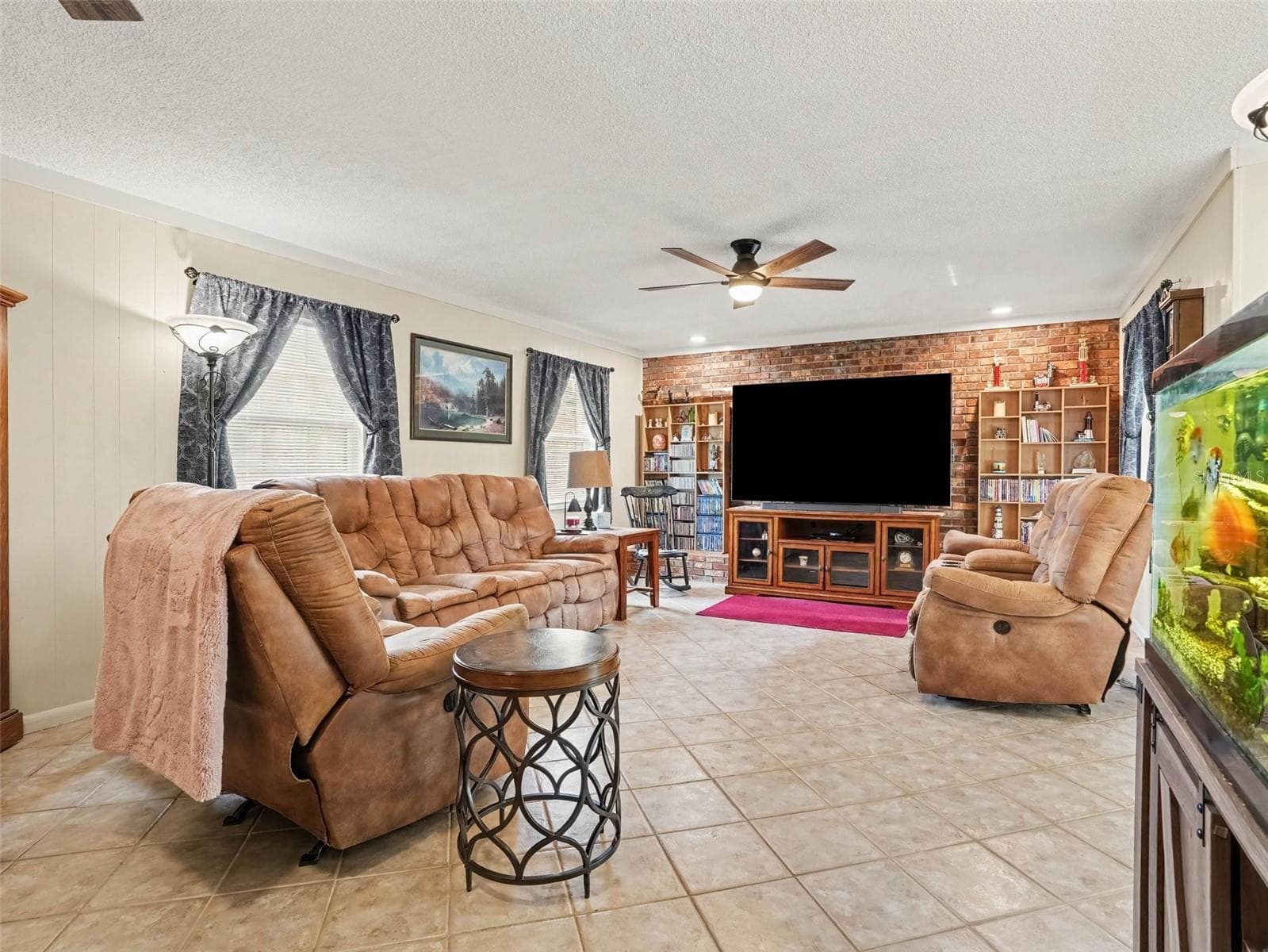 2811 John David Pl photo 2