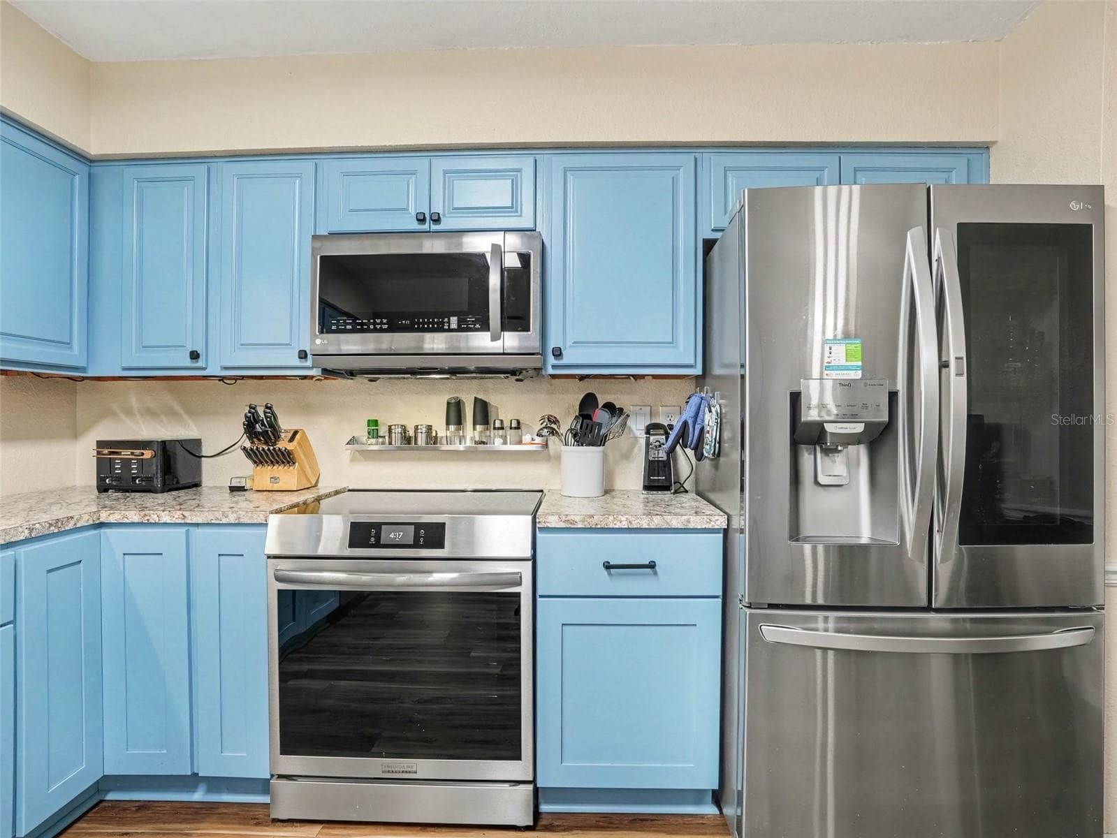 2811 John David Pl photo 3