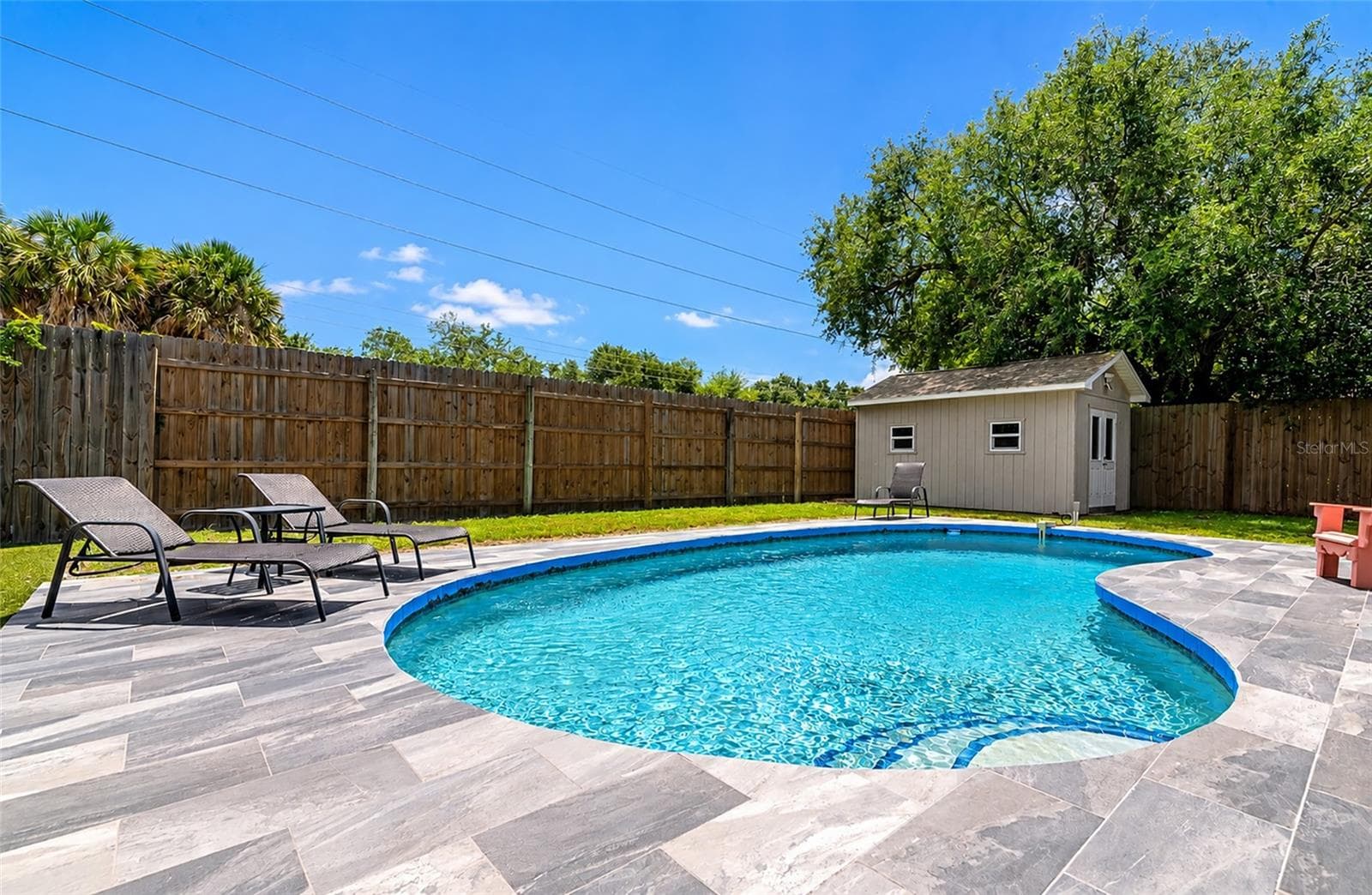 2861 Indianwood Dr photo 2