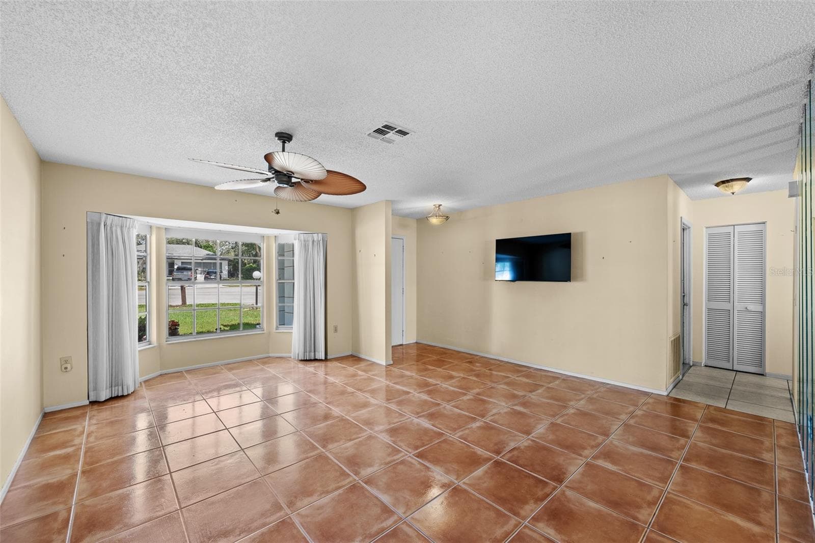 8643 Gold Pine Dr photo 3