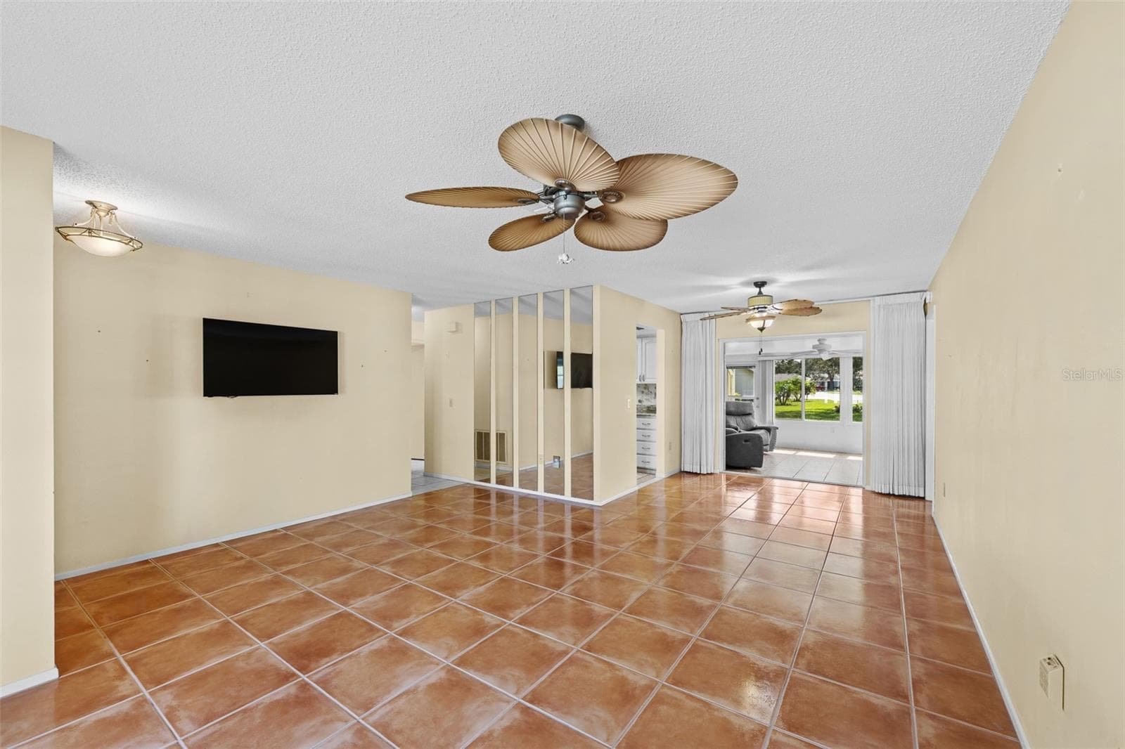 8643 Gold Pine Dr photo 5