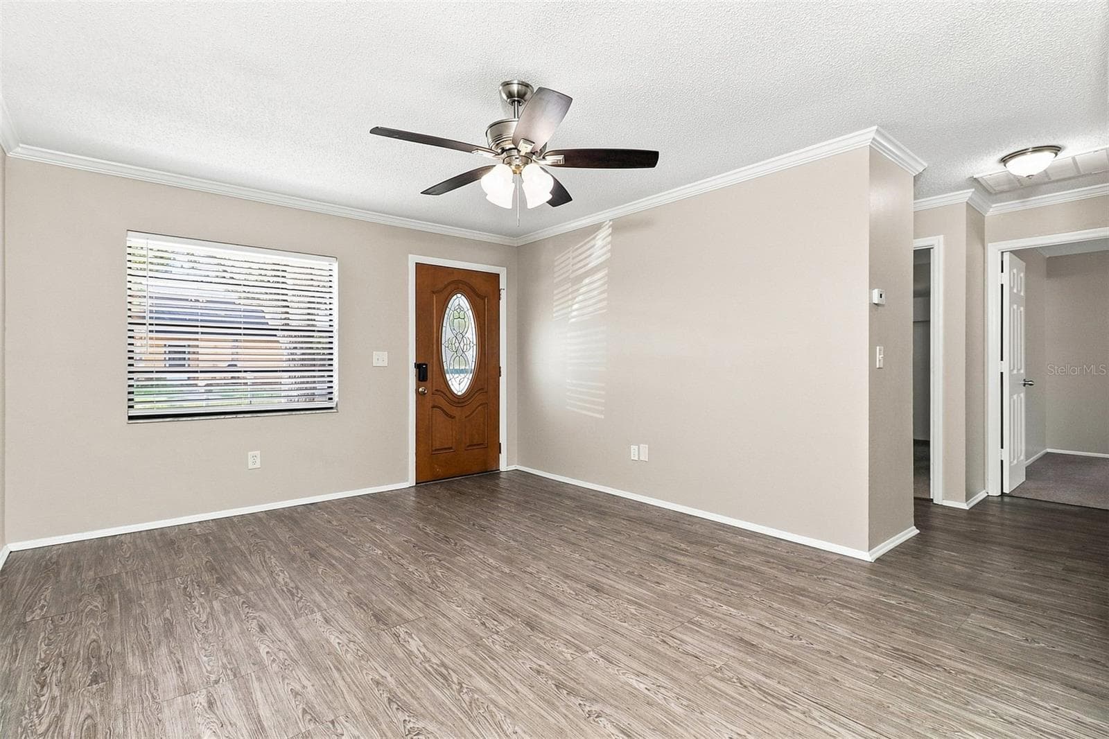 8305 Autumn Oak Ave photo 2