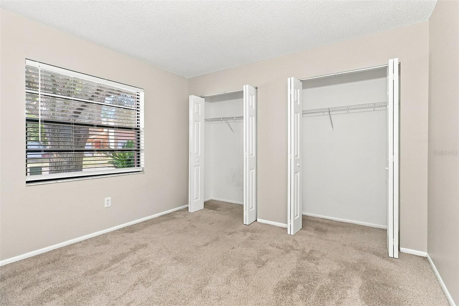 8305 Autumn Oak Ave photo 4