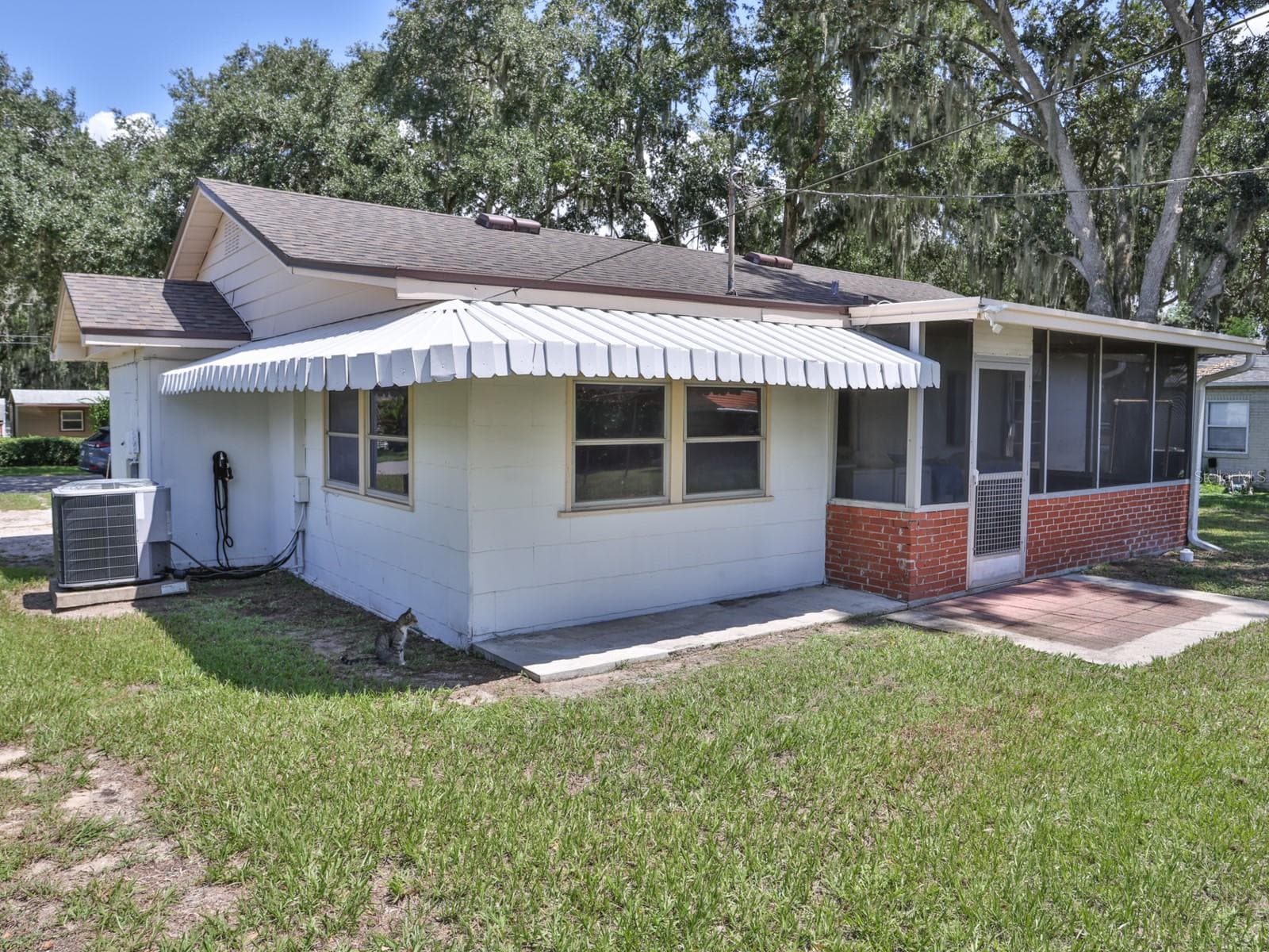 1855 E Valencia Dr photo 4