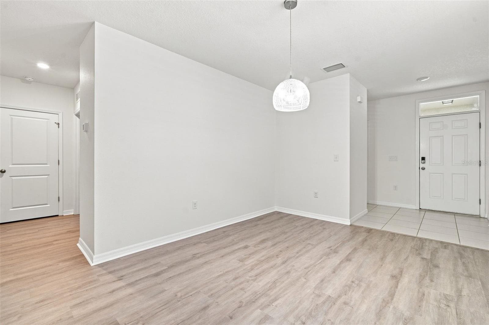 10920 Carlton Fields Dr photo 3