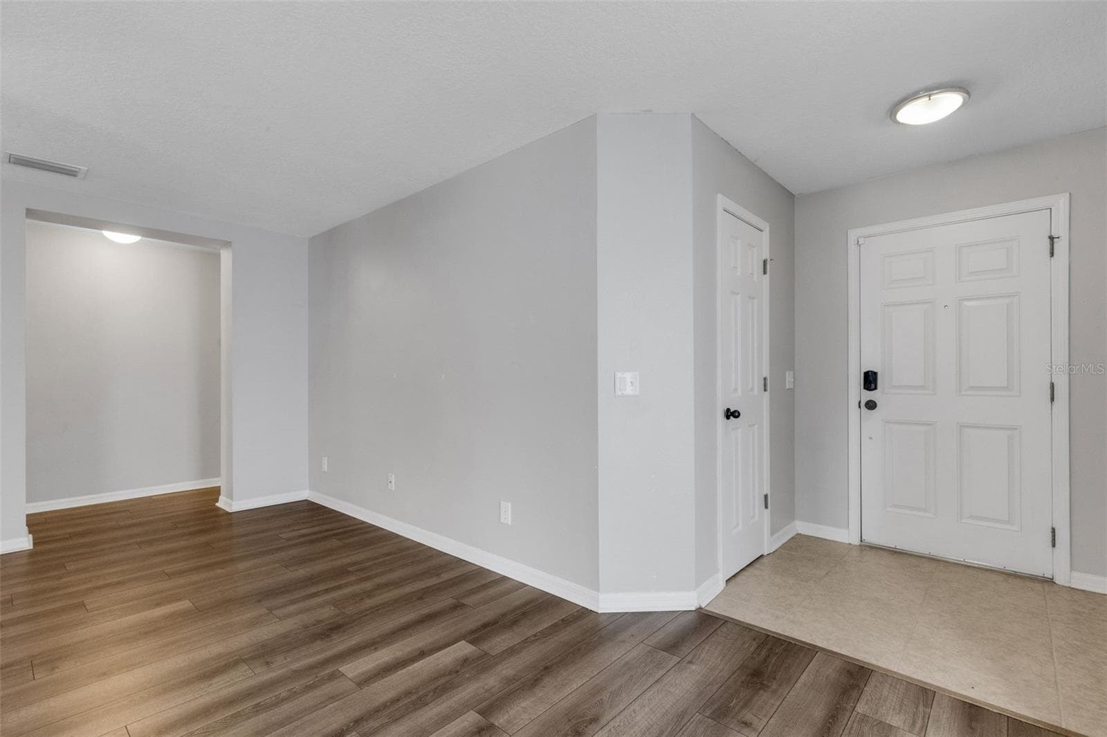 11136 Golden Silence Dr photo 5