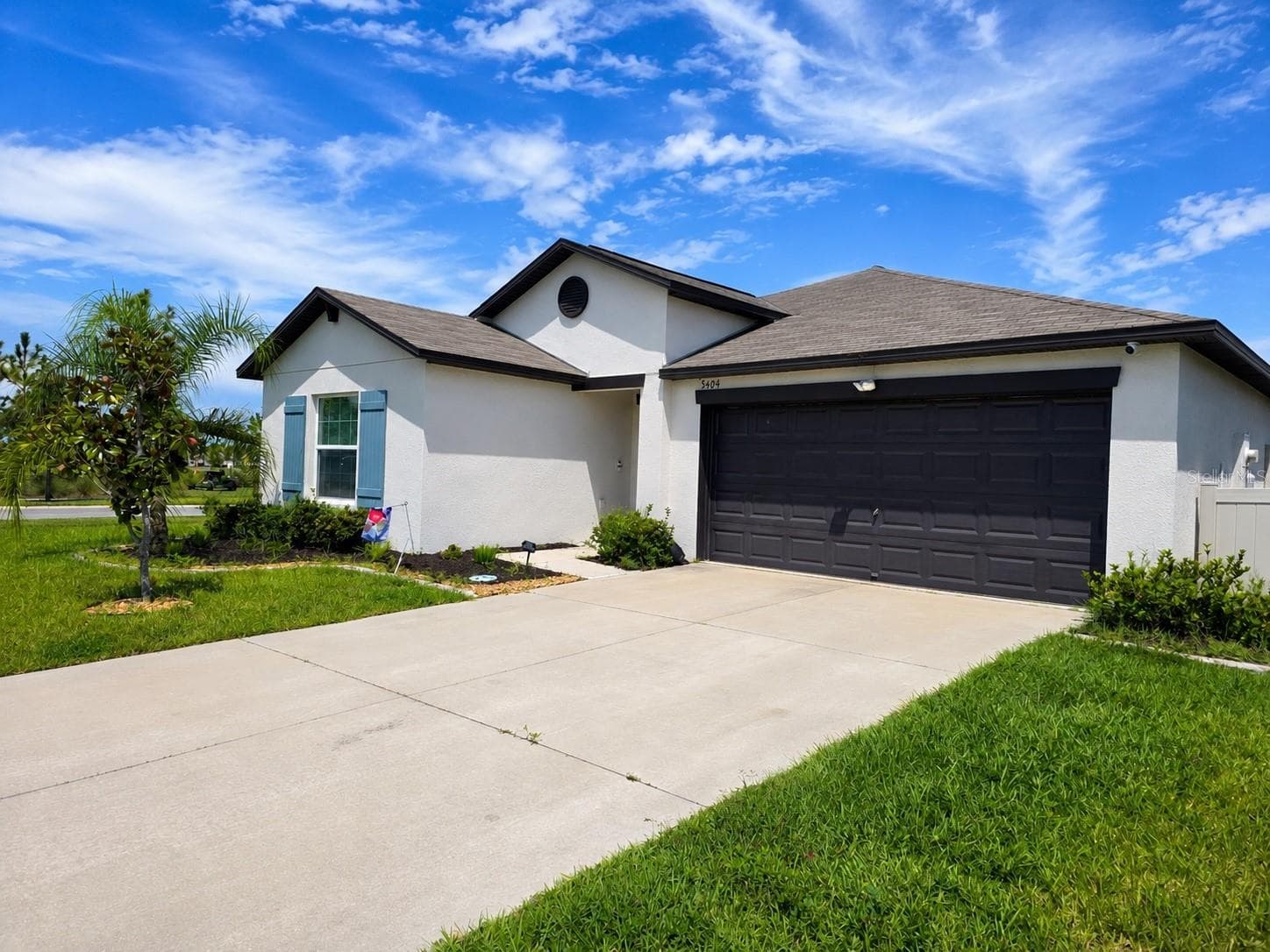 5404 Blue Azure Dr photo 2