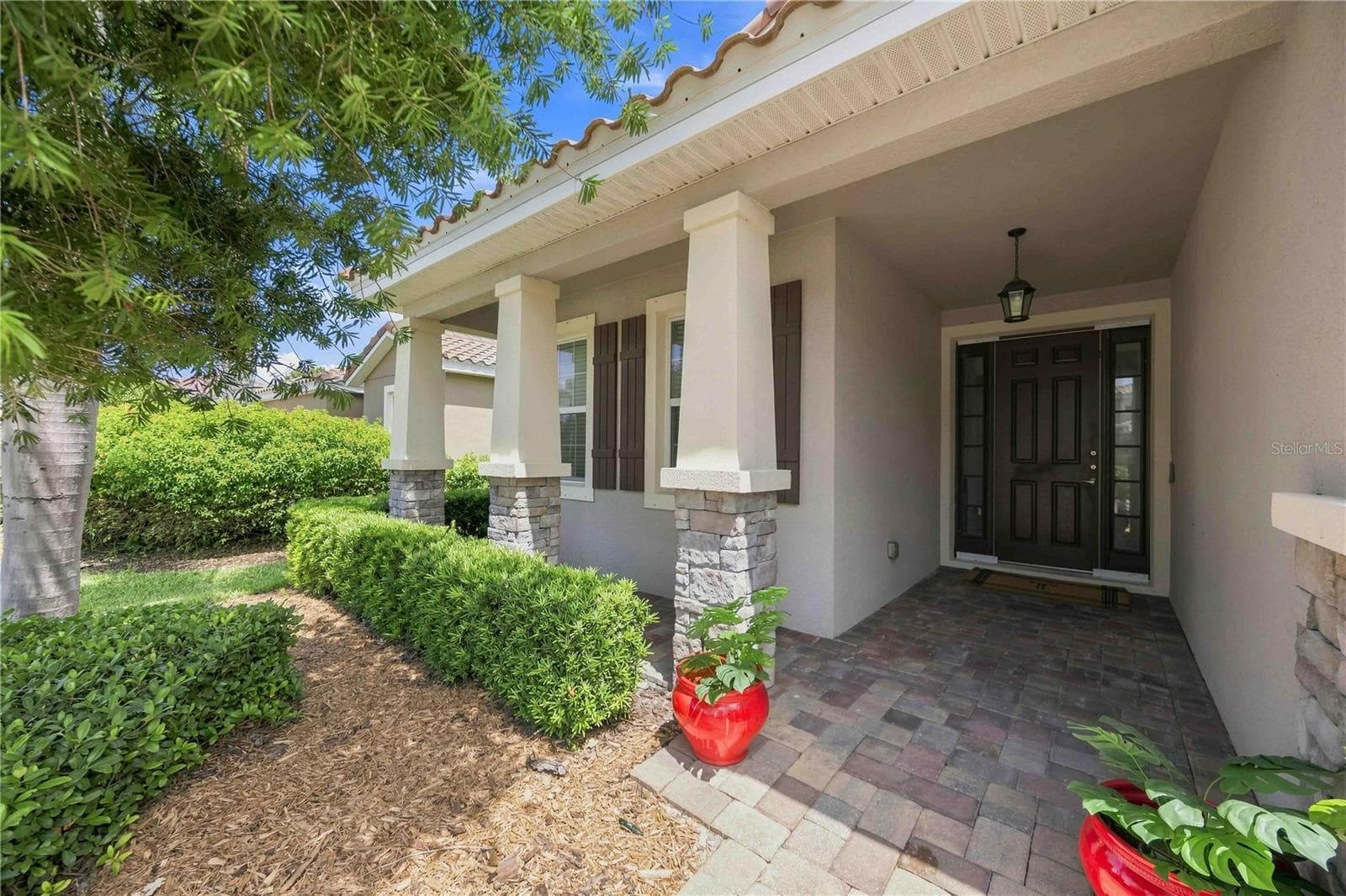 5516 Cartagena Dr photo 2