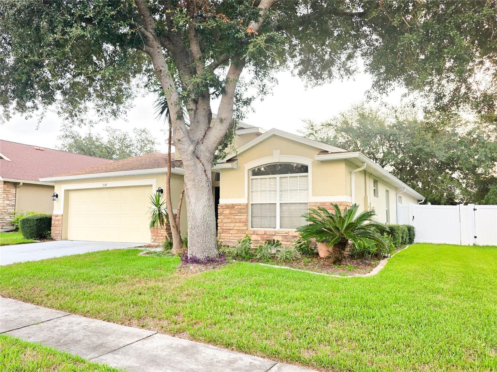 3549 Beaumont Loop photo 2