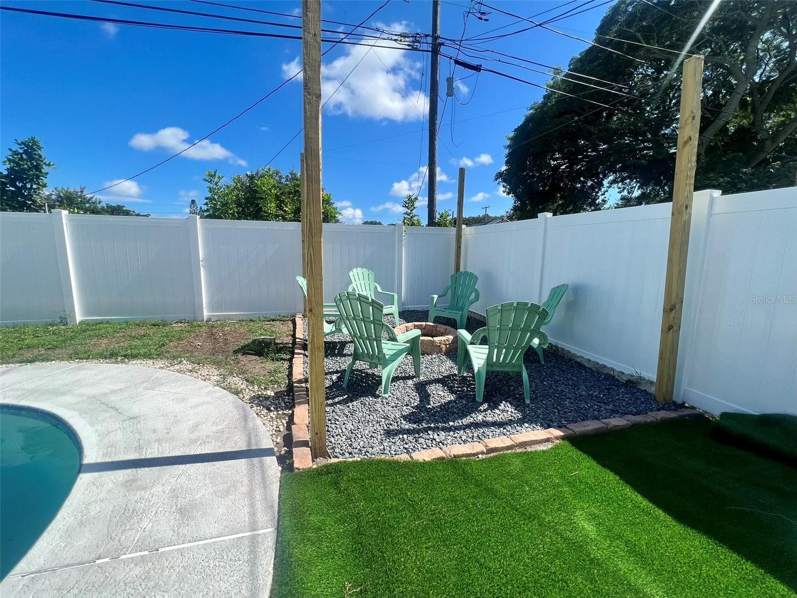 1443 Jeffords St photo 4