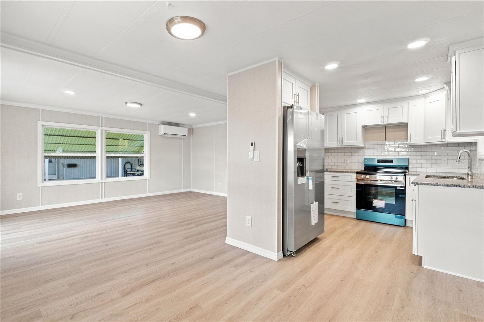 10913 Justice Dr photo 4