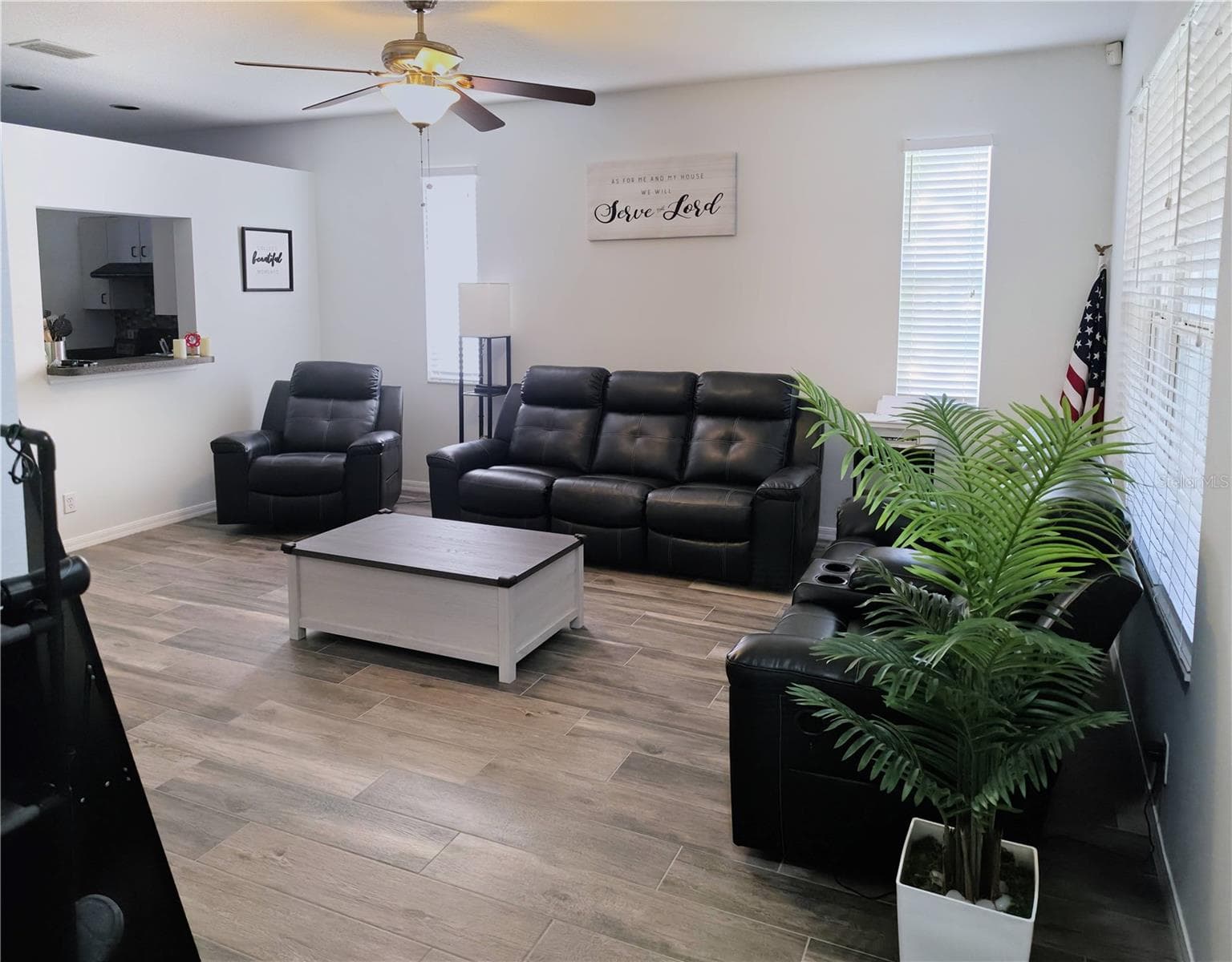 3328 70th CT E photo 2