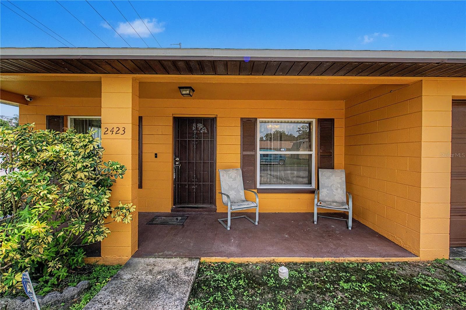2423 E Okara Rd photo 2