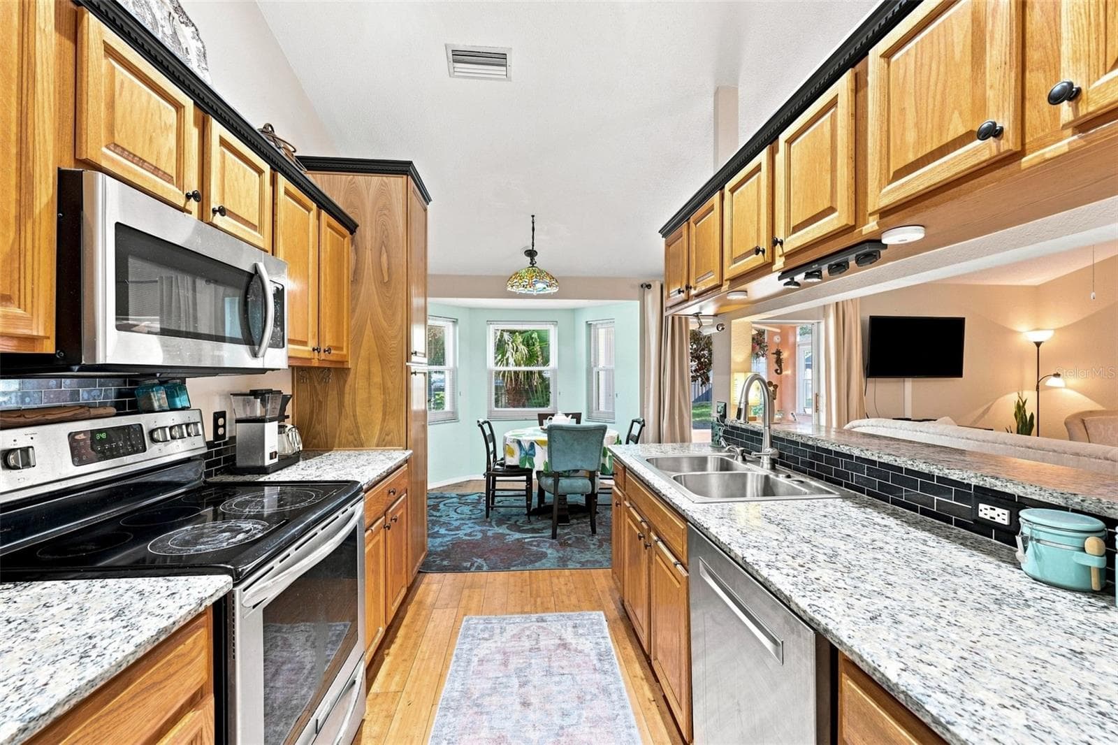 3152 Otto Dr photo 2