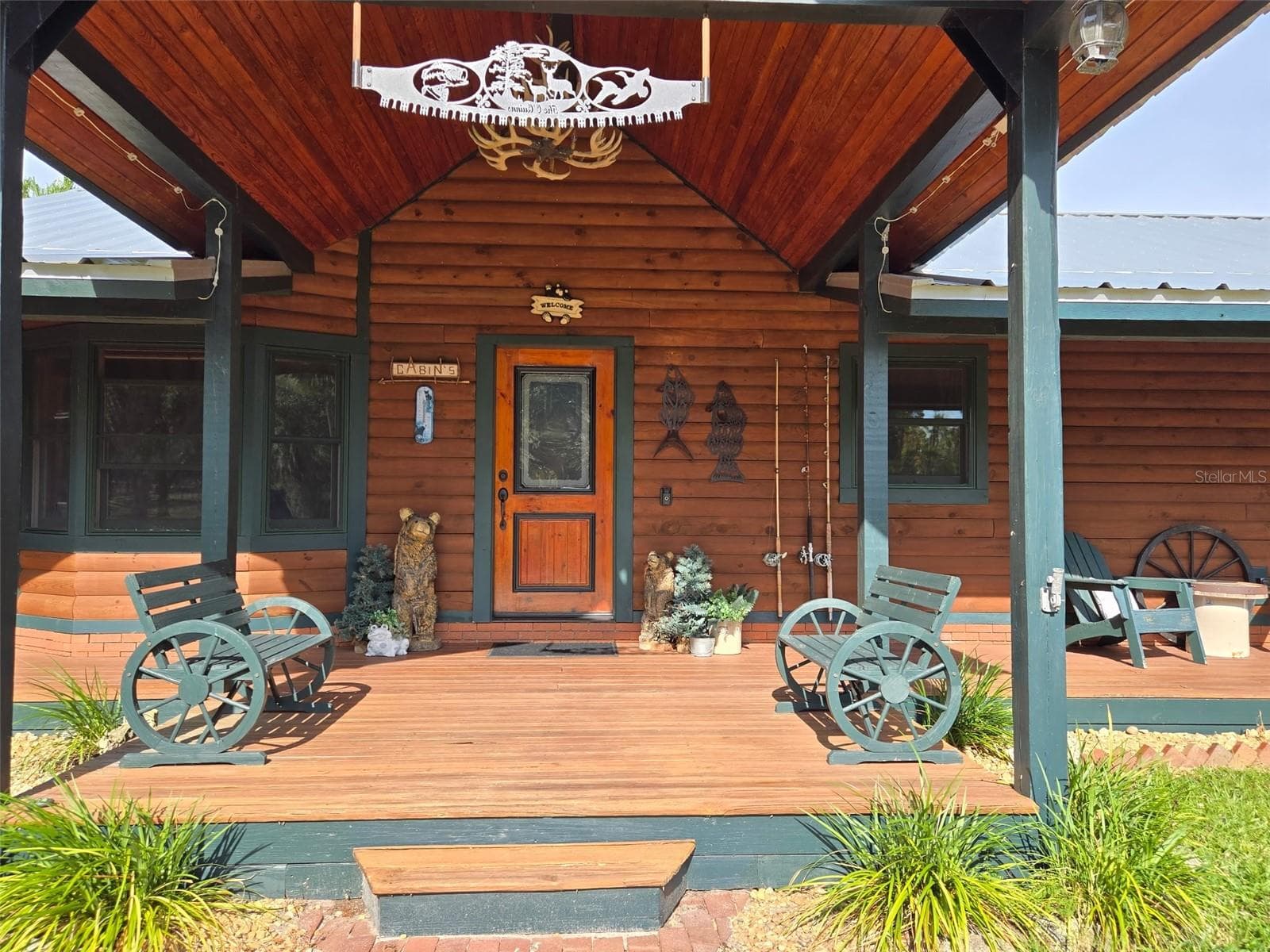 15190 Leeann Rd photo 4