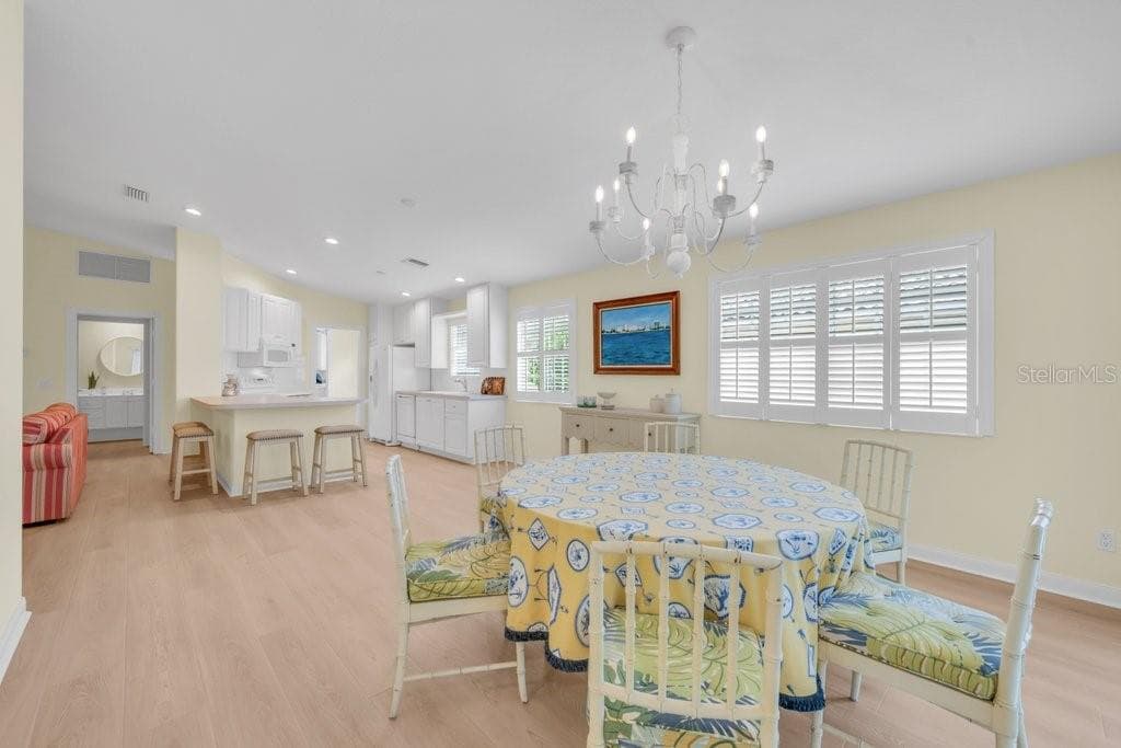 7564 Pesaro Dr photo 5