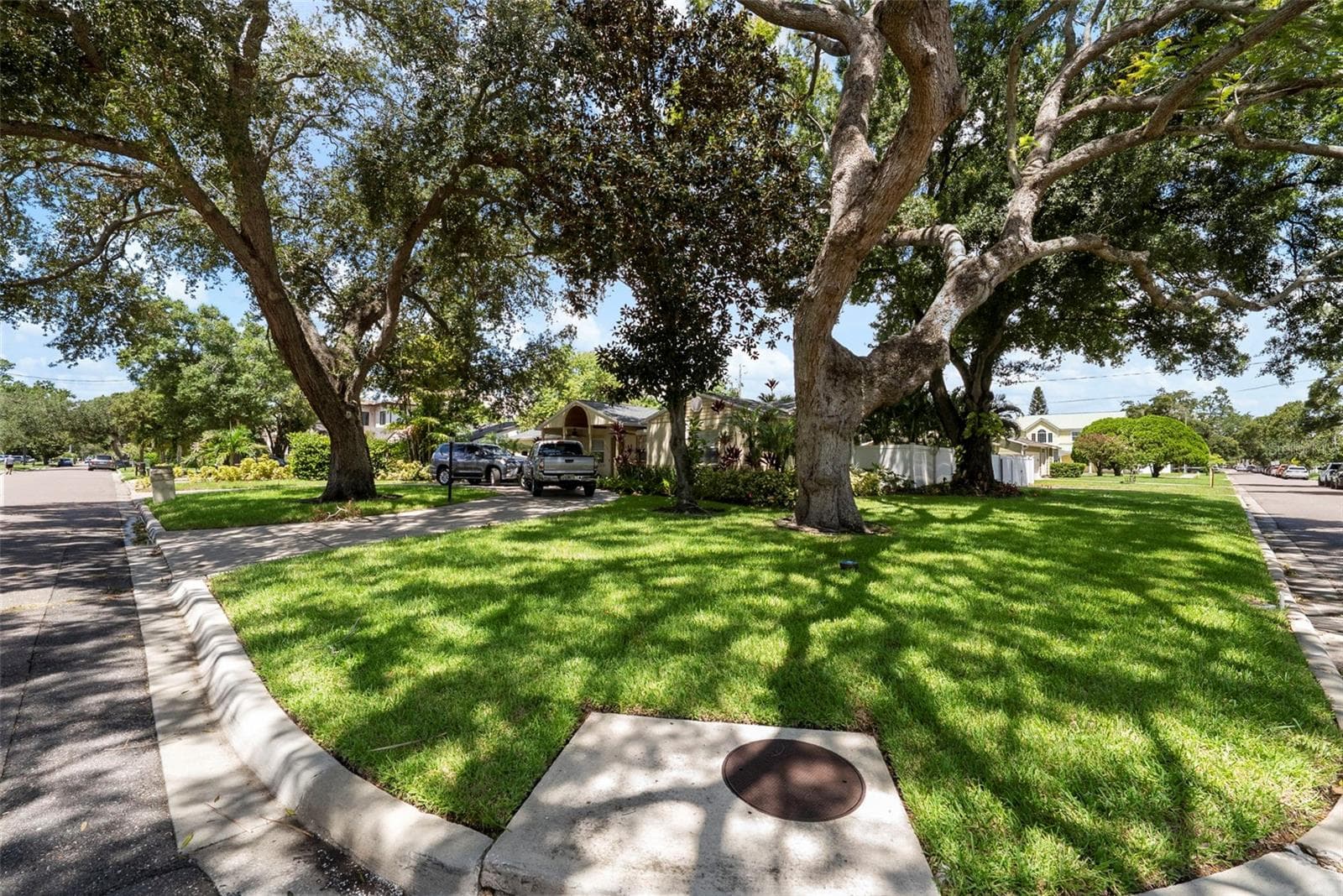 3401 W Sevilla St photo 4