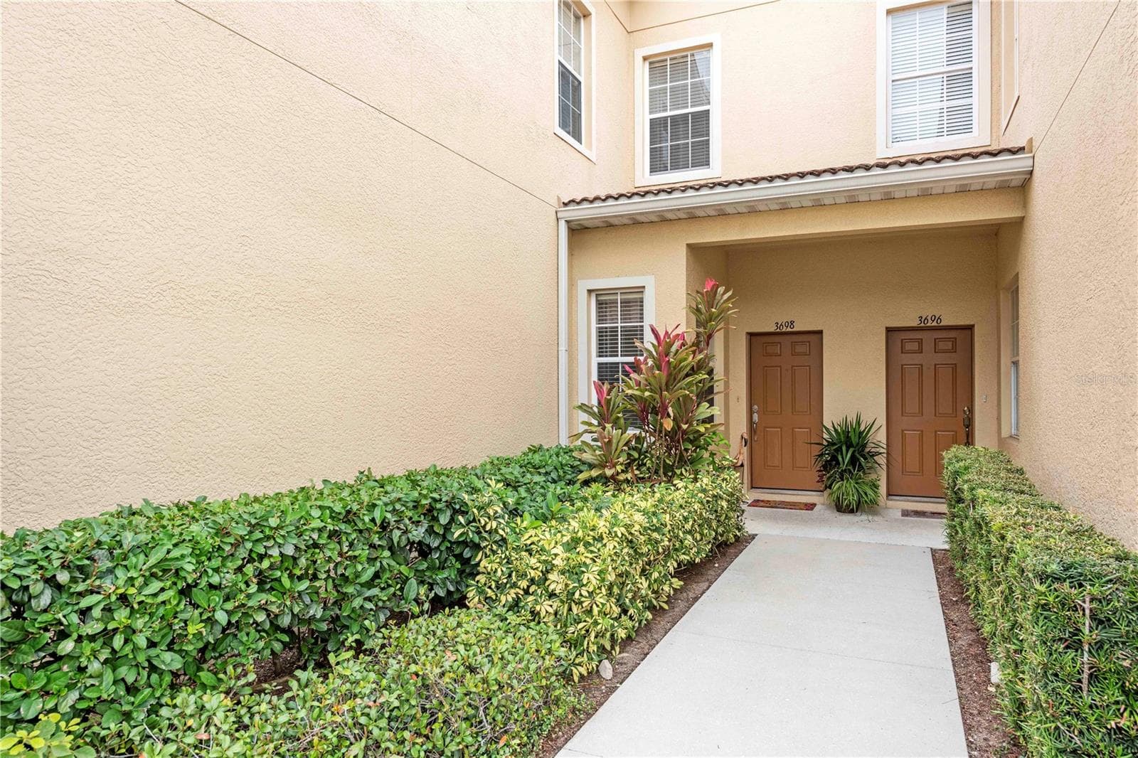 3698 Parkridge Cir #26-104 photo 2