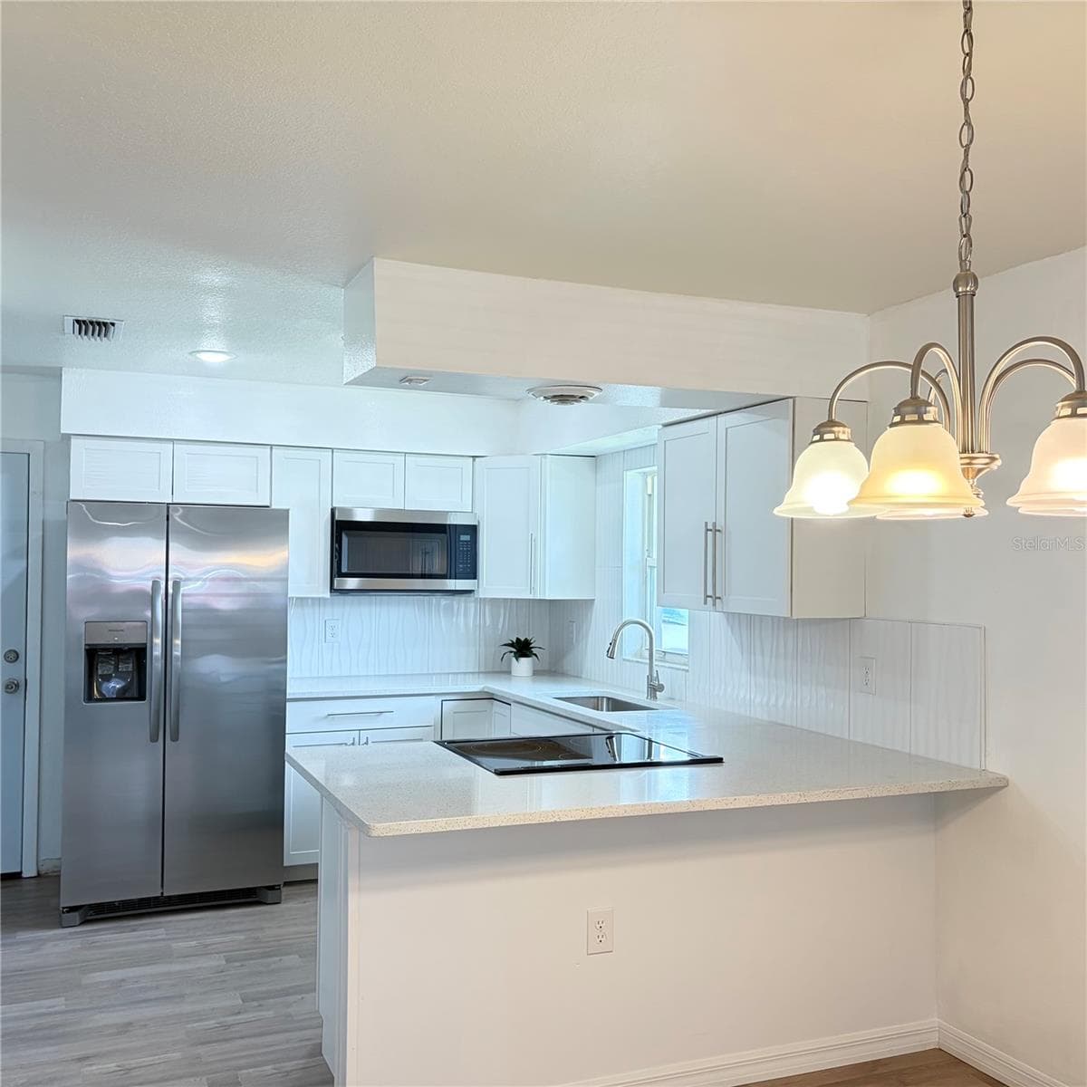 1117 Blossom Cir N photo 5