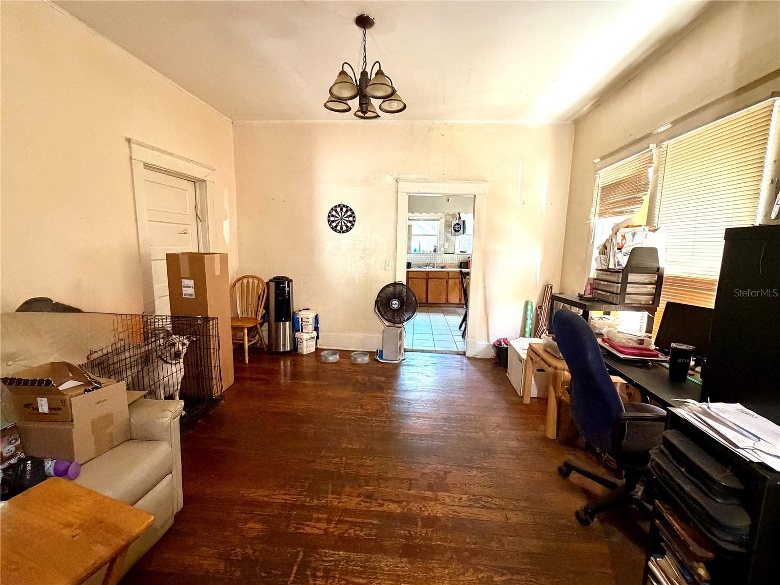 209 Avenue C NE photo 5