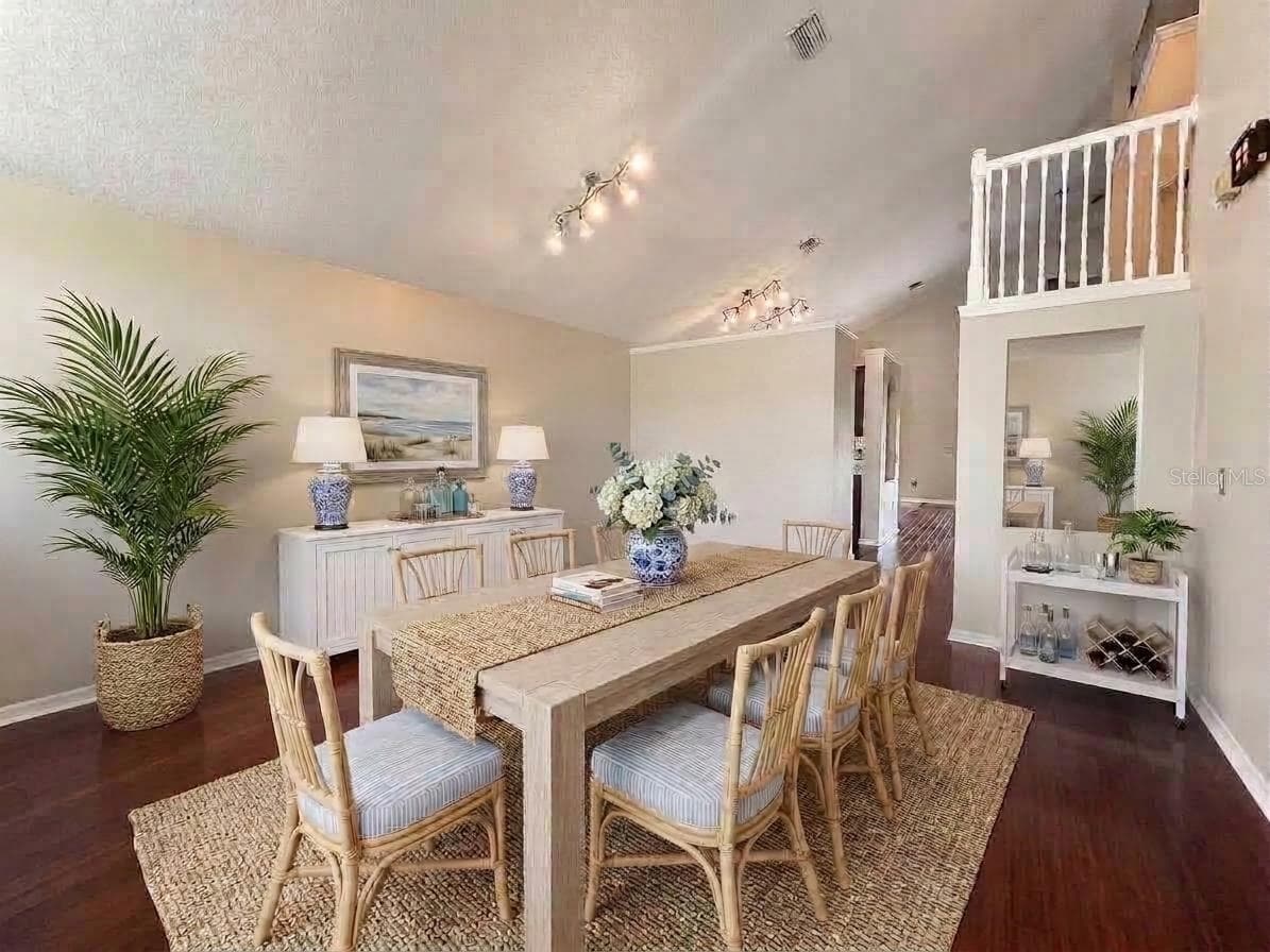 9407 Chart House CT photo 5