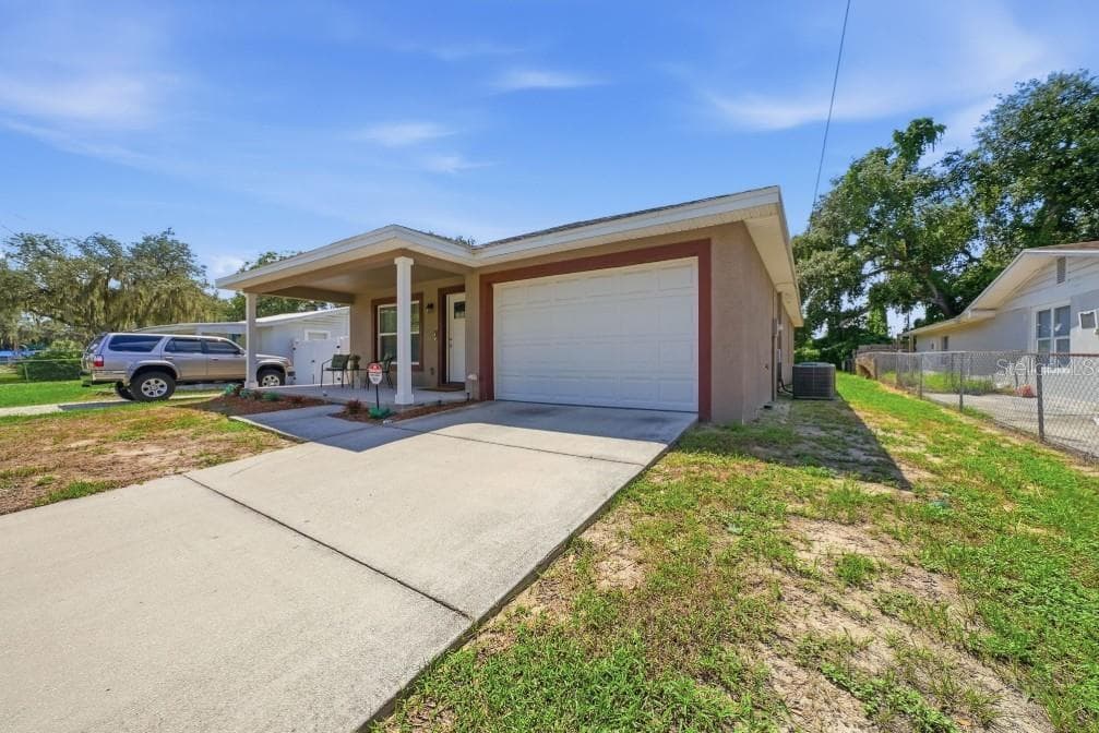 313 Griffin Ave photo 3