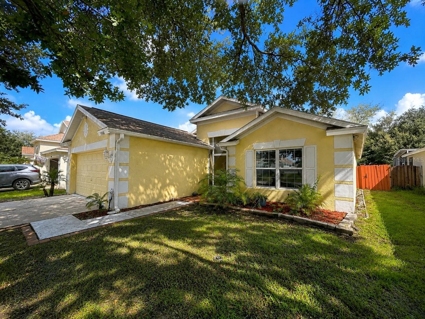 10510 Egret Haven Ln photo 2