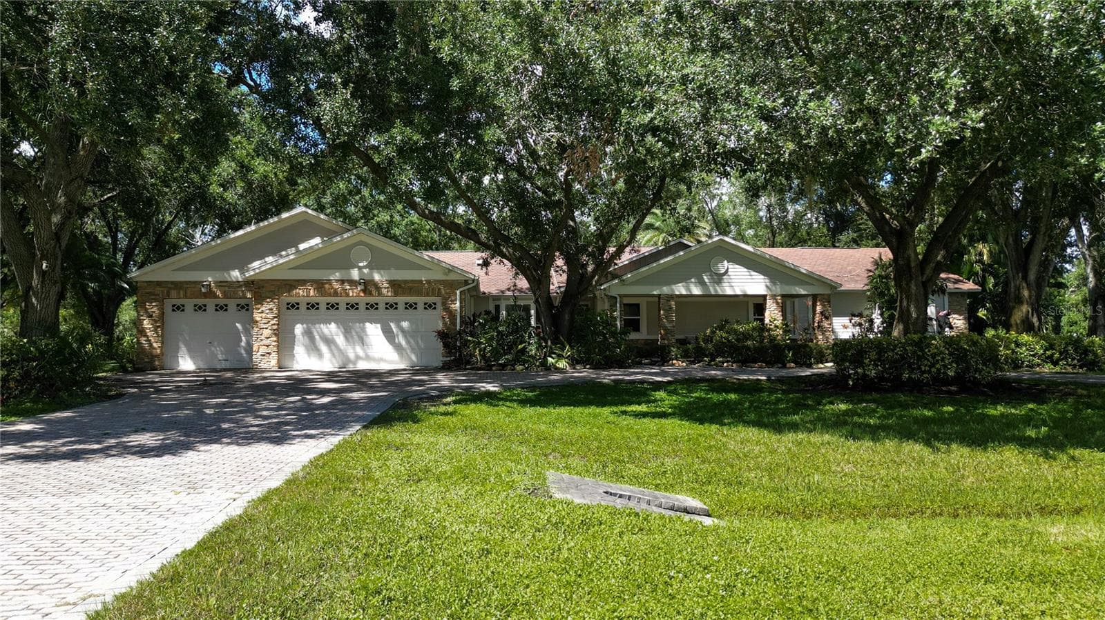 12511 Palomino CT photo 2