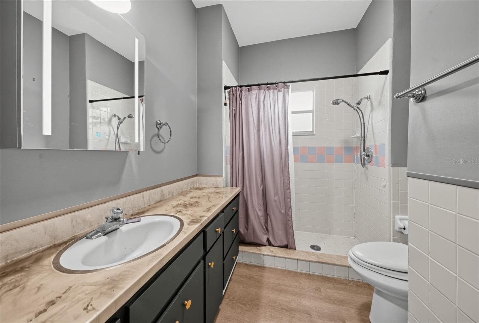 1203 King Ave photo 4