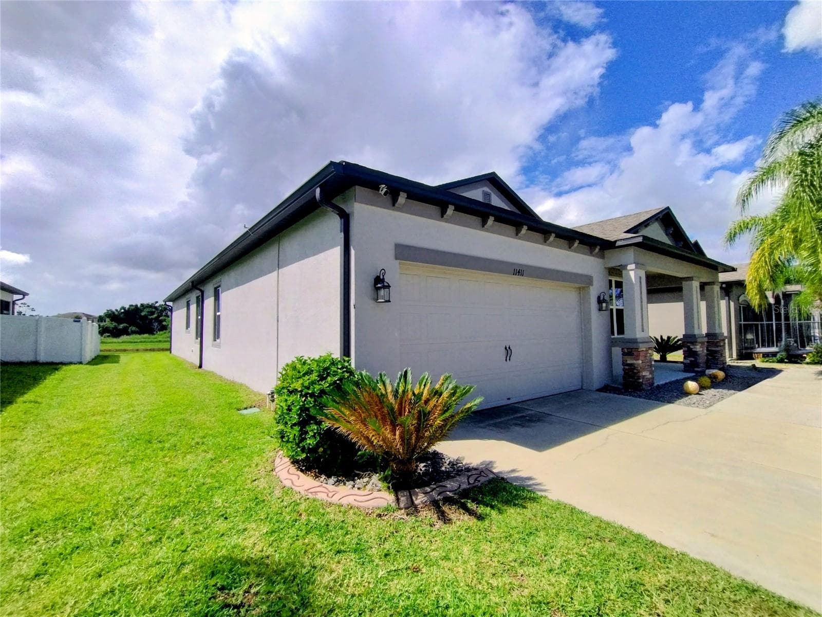 11411 Acacia Grove Ln photo 5