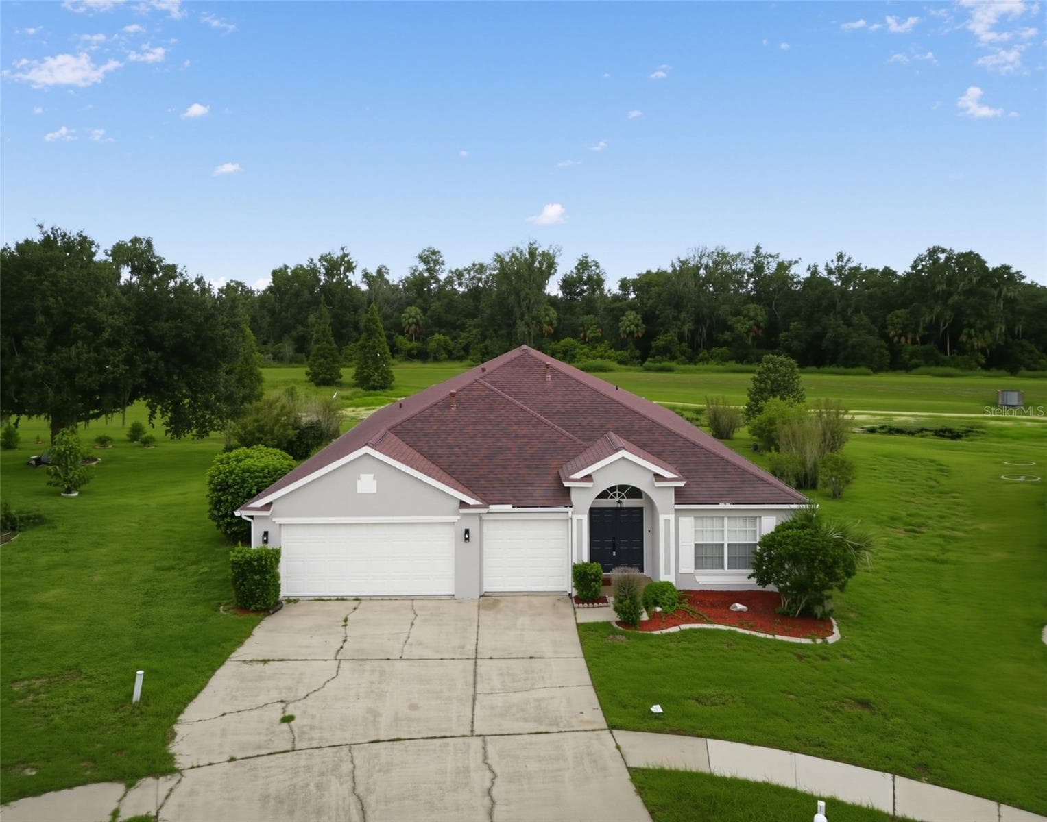 1321 Riverfield CT photo 3